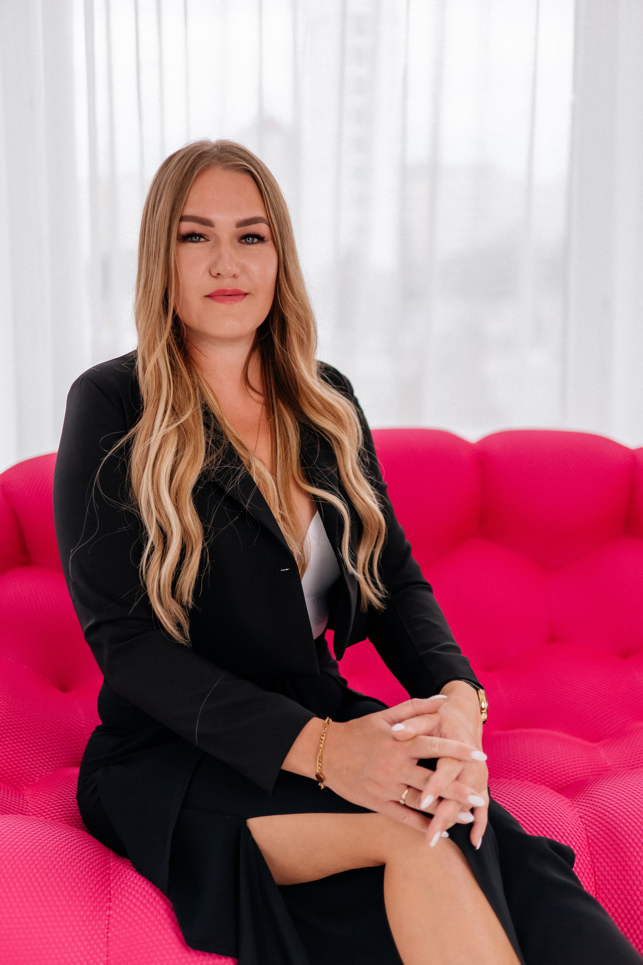 Мастера по наращиванию волос. Светлана Ванцлав — фотограф Минск, Беларусь