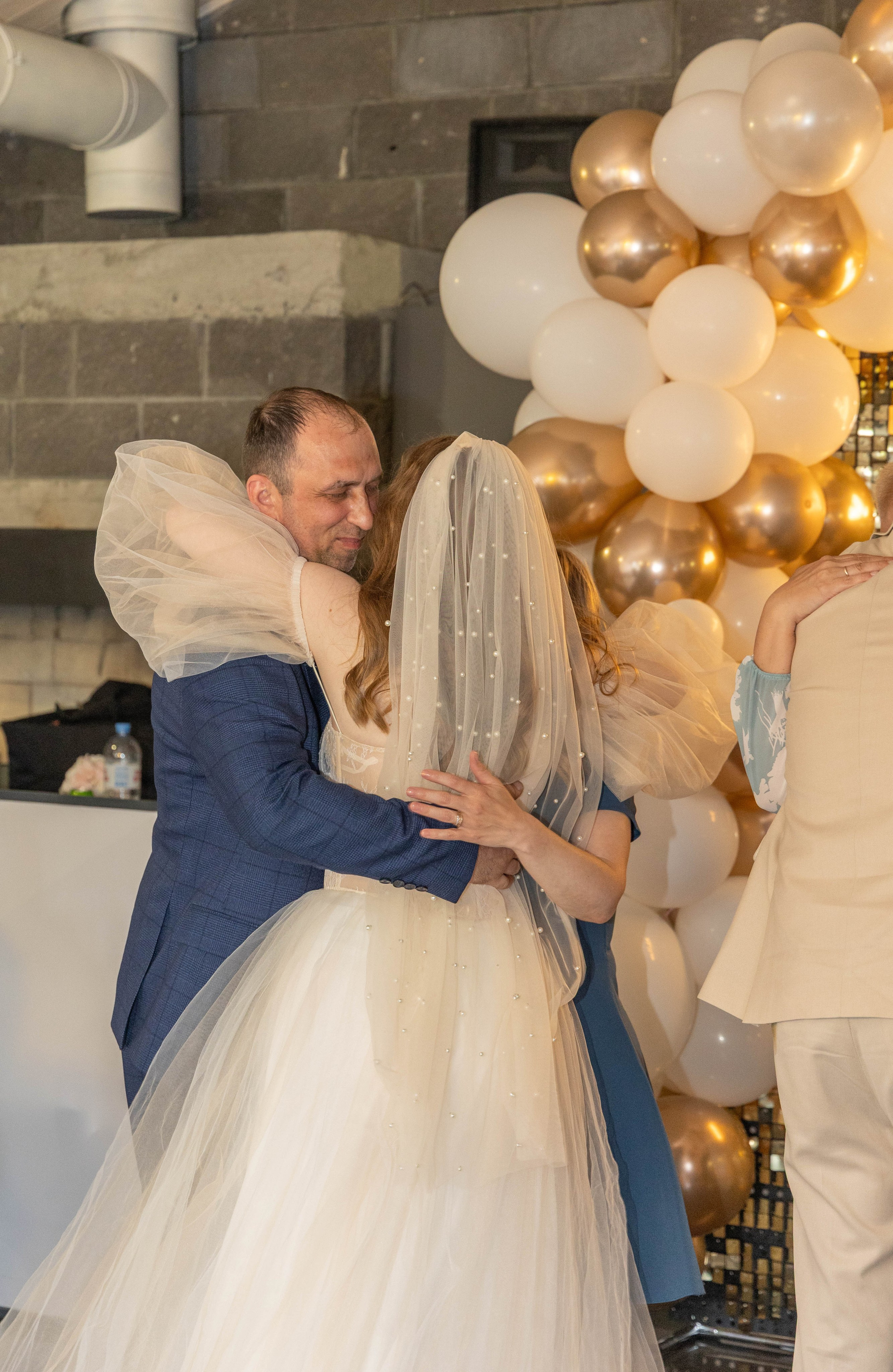 Свадебная фотосессия свадебный фотограф Татьяна Марсуверских свадебная фотопрогулка Москва Жуковский. Фотограф для маркетплейсов, фотоуслуги в Жуковском Татьяна Марсуверских