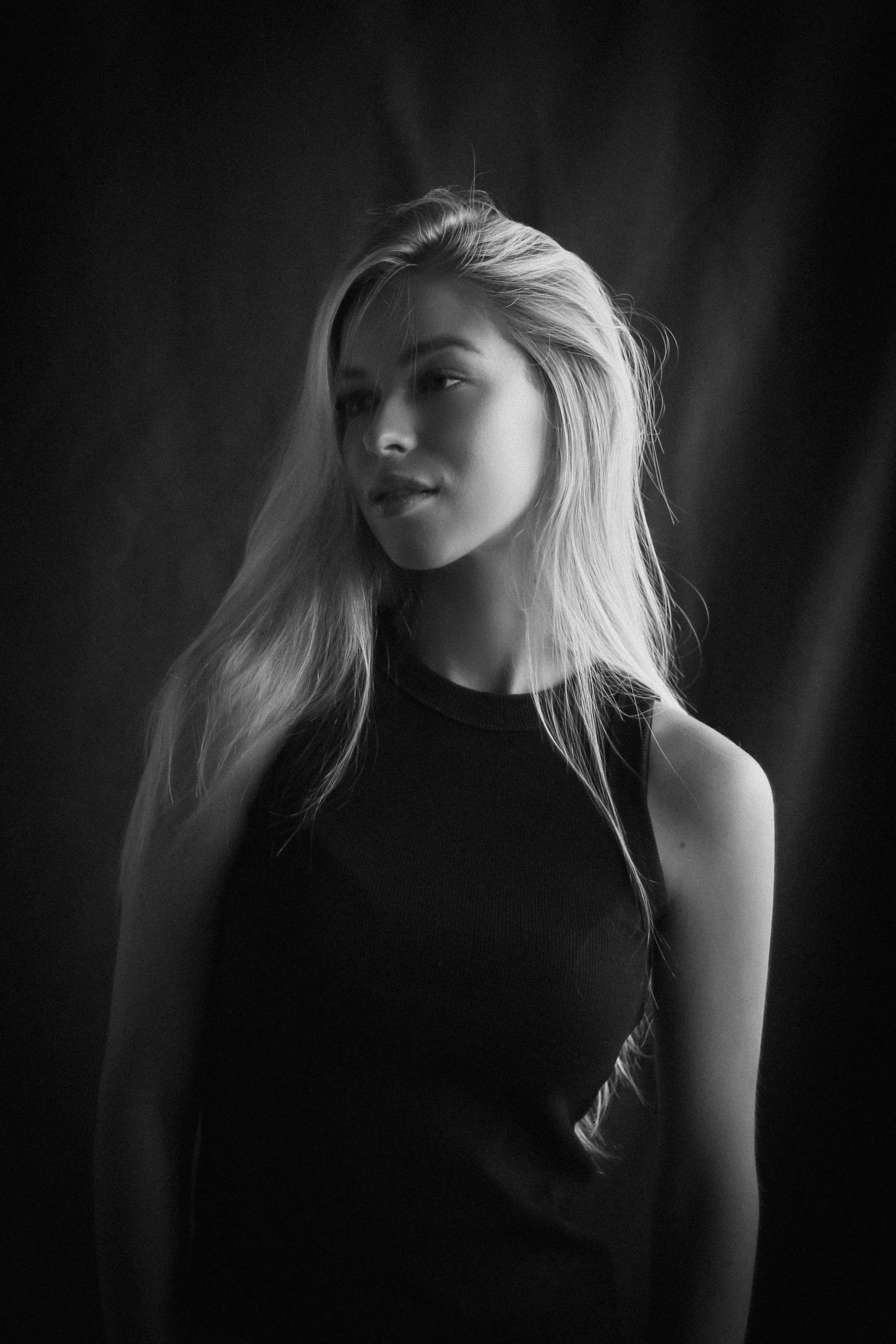 Портрет у окна. Фотограф в Краснодаре Кристина Филиппова