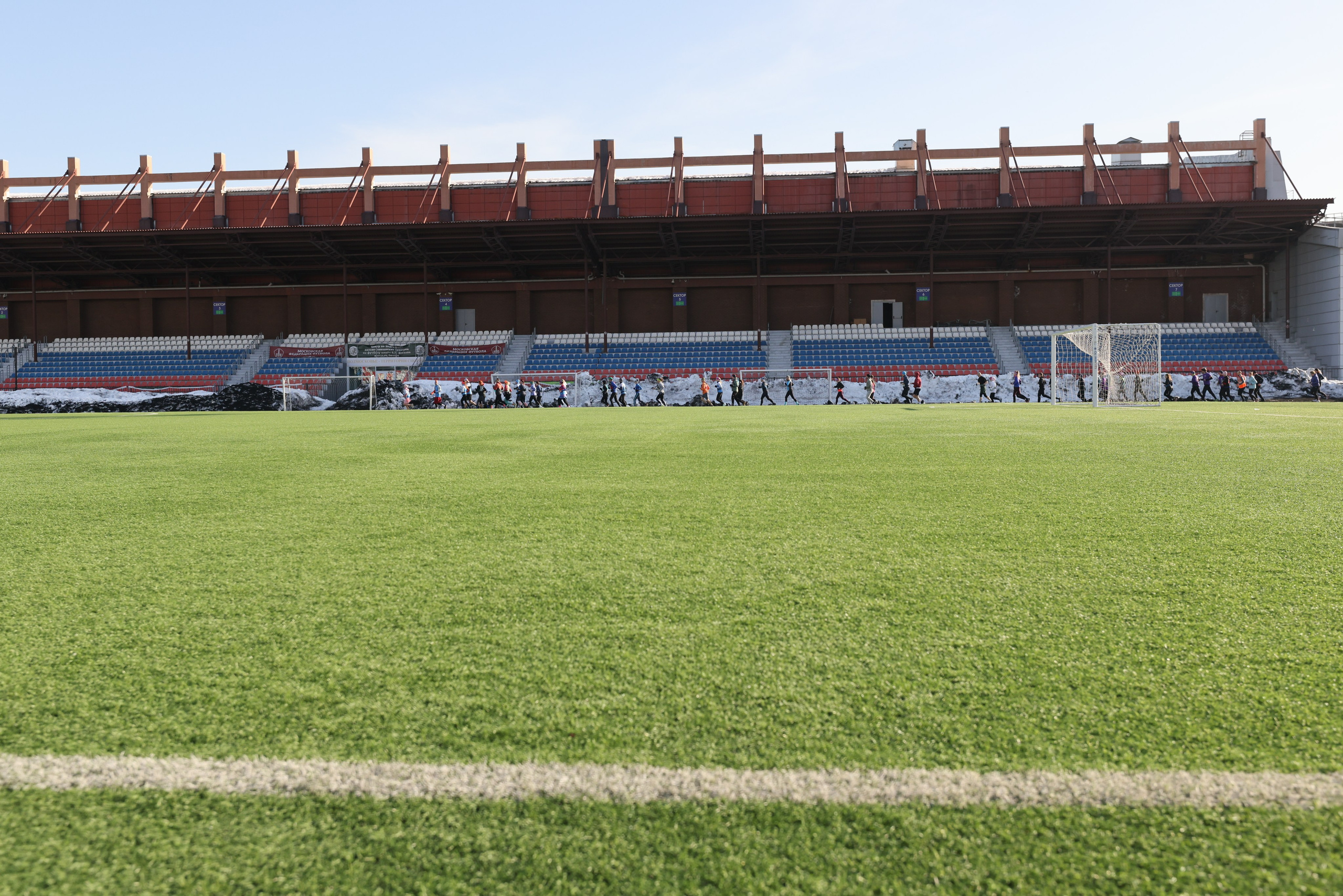 Марафон у дома, Долгопрудный, 15.03.26. Фотограф Сергей Ловкий