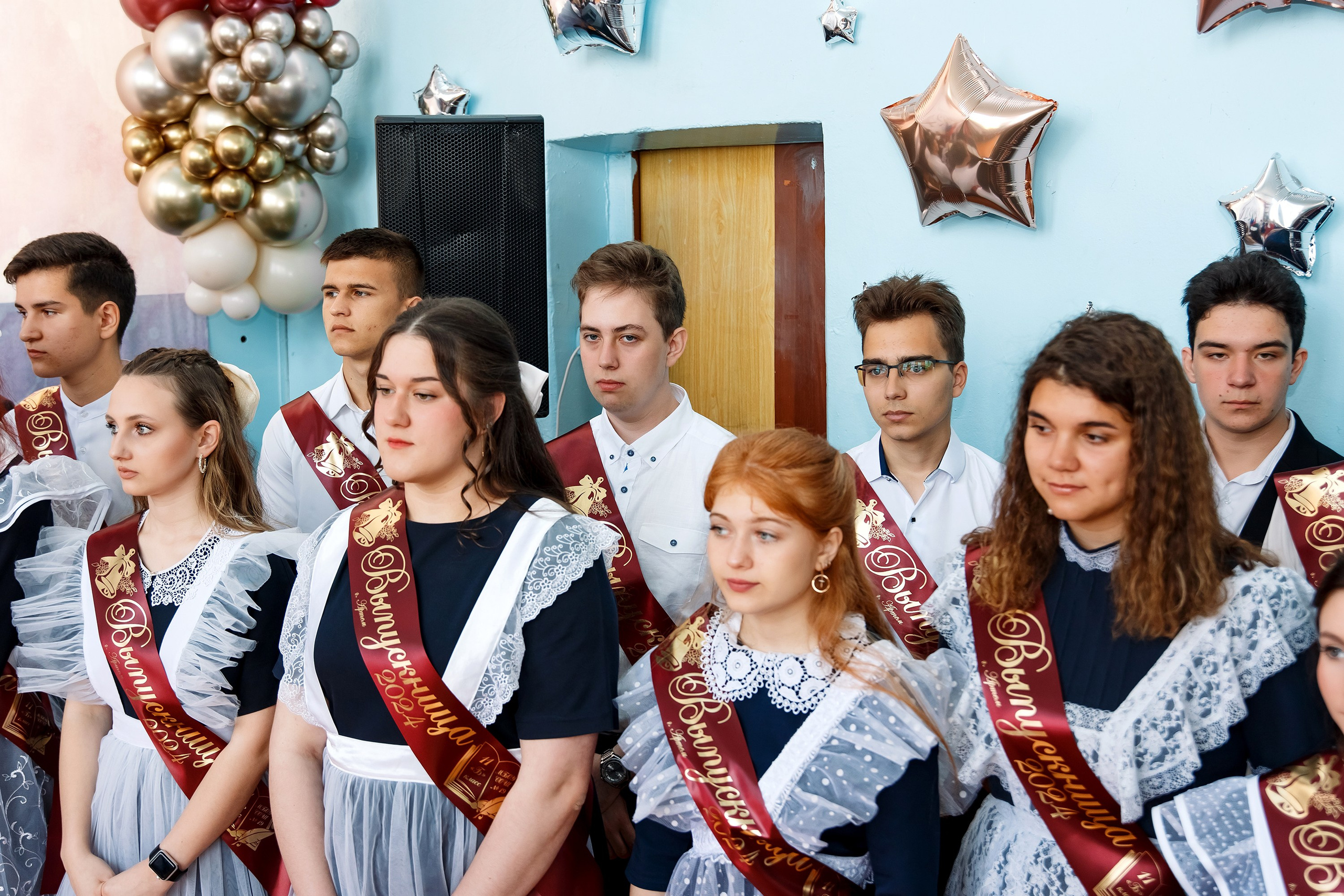 11 класс Последний звонок. Фотограф Любовь Корниенко, Примоский край