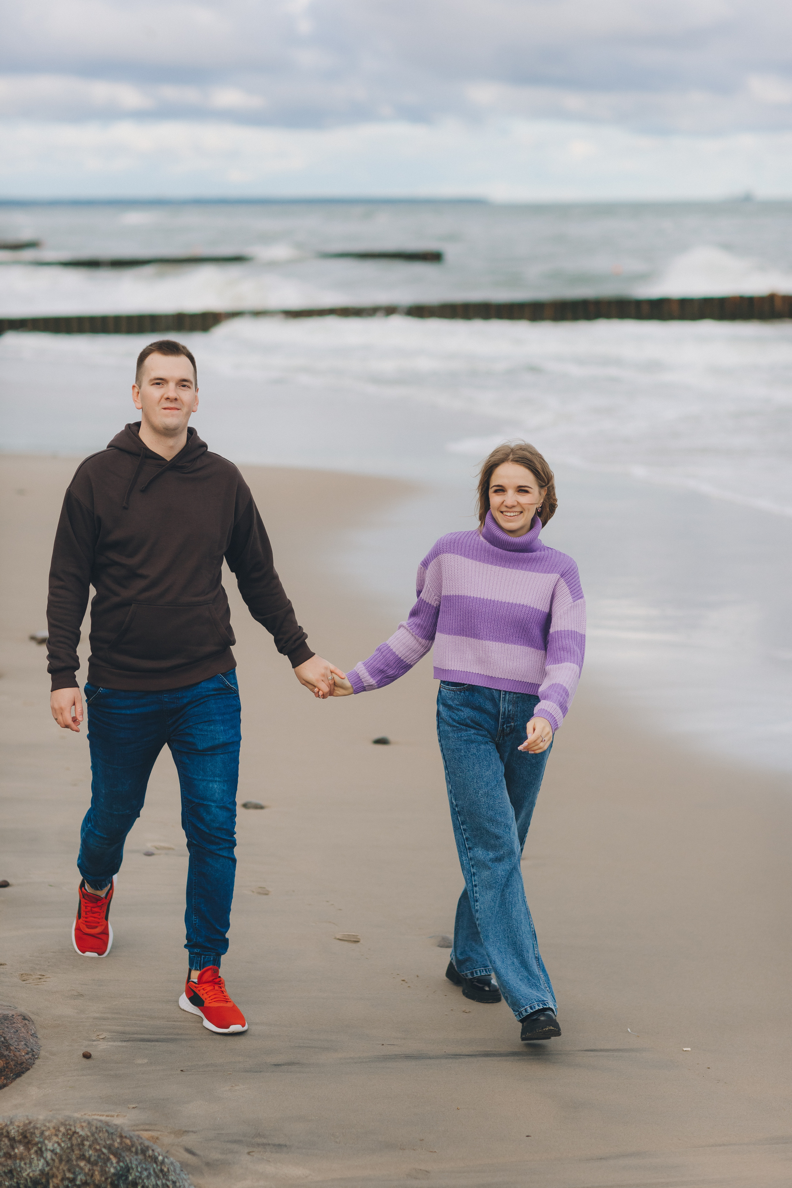 Александра с супругом и осенняя Балтика. Фотограф Зеленоградск Красильникова Елена