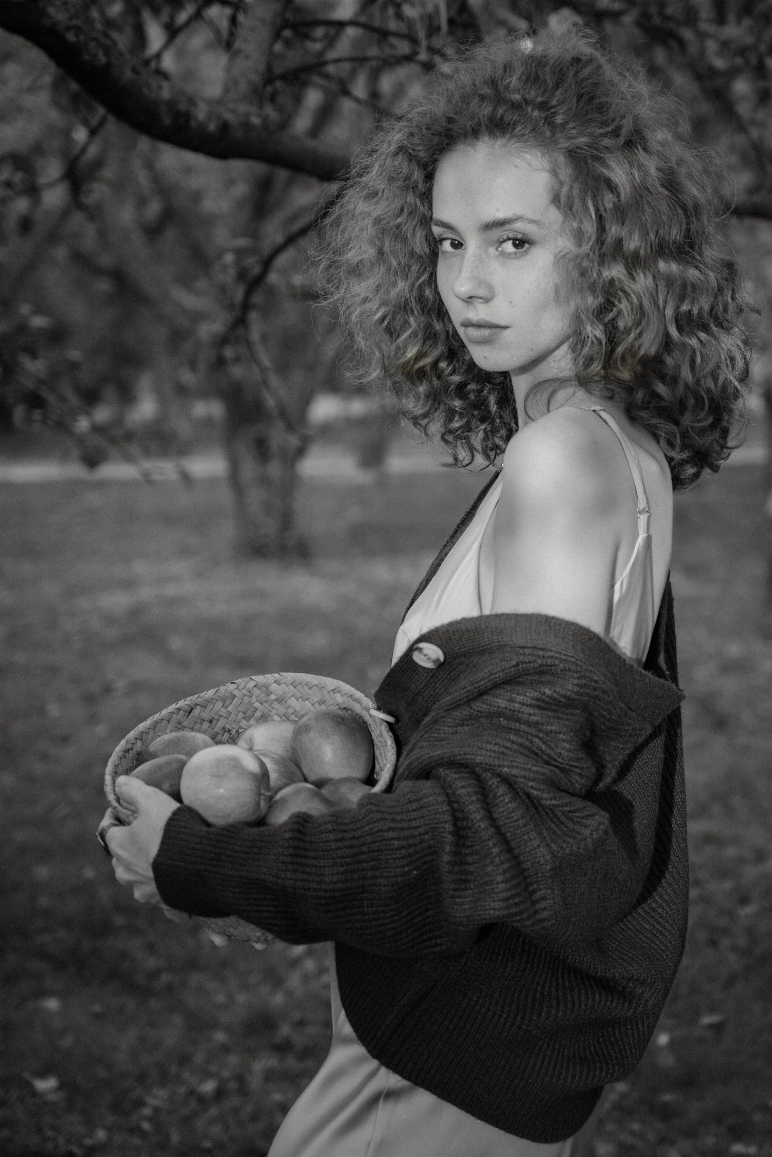 Уличная фотосессия в москве. Карина Эмильевна |Фотограф в Москве | Женский и семейный фотограф. Съемки под ключ для ваших брендов