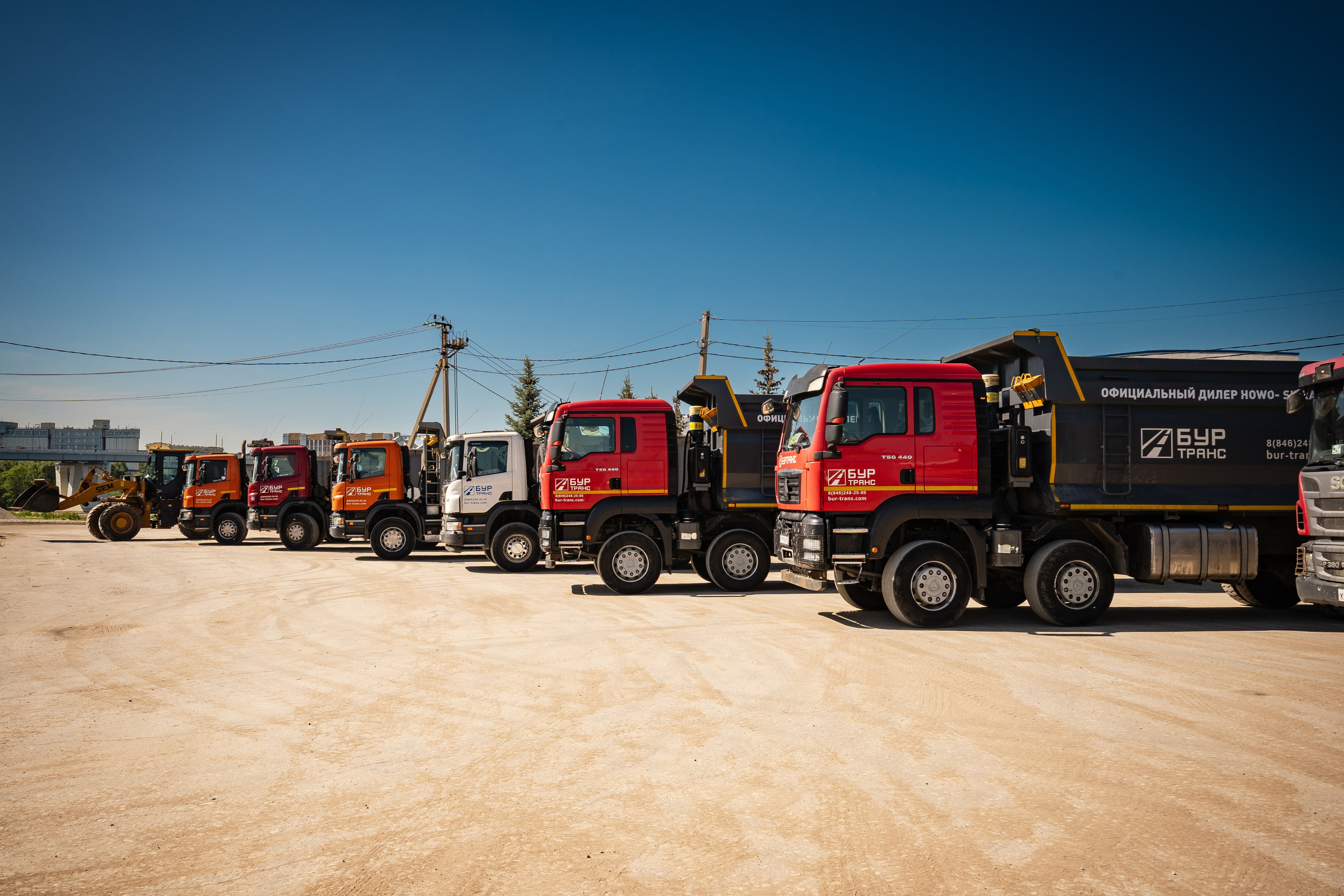 Автопарк из мощных самосвалов Scania