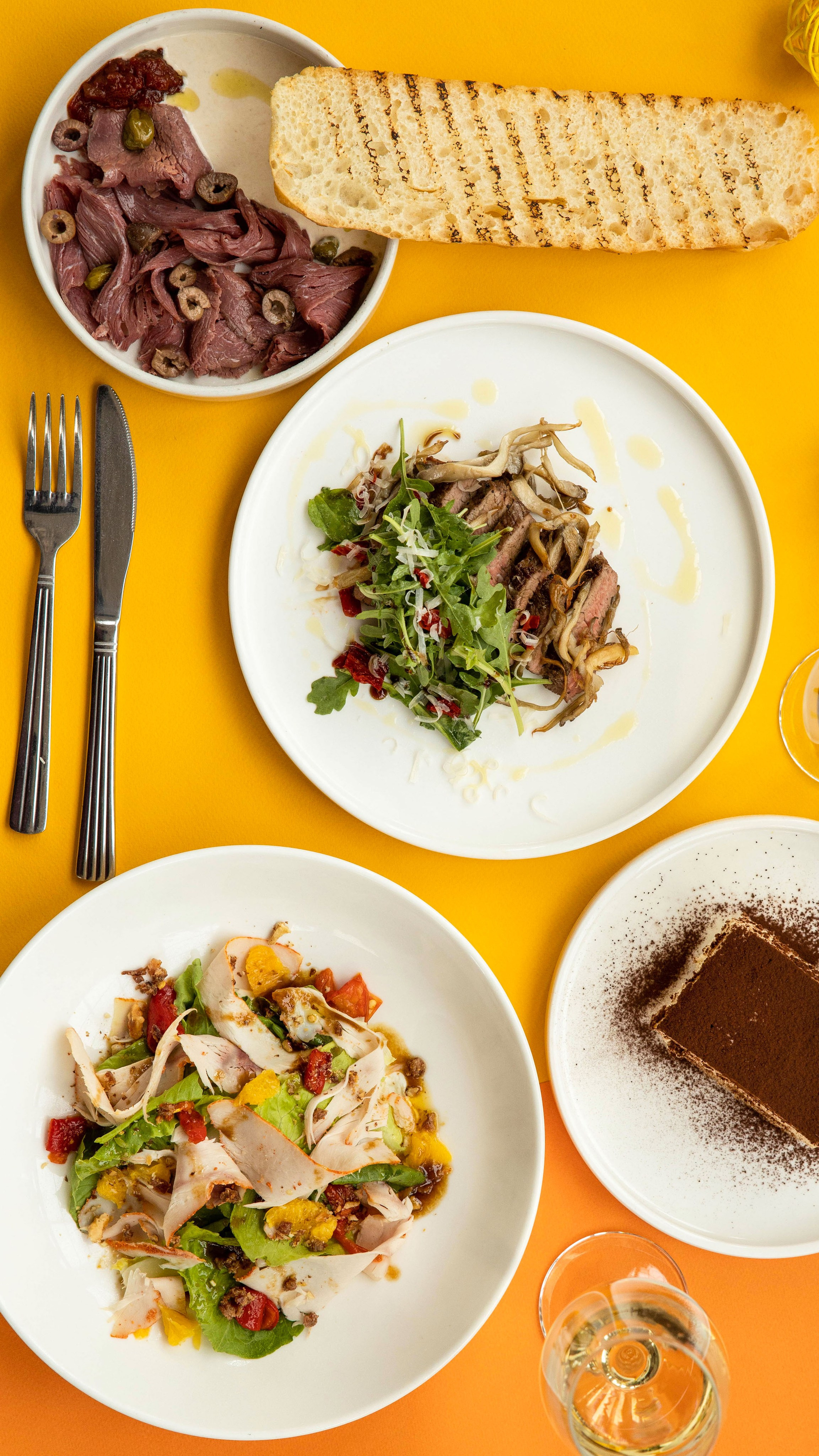 Меню для ресторана Donna Olivia. Фотограф из Екатеринбурга Тёма Дубовцев