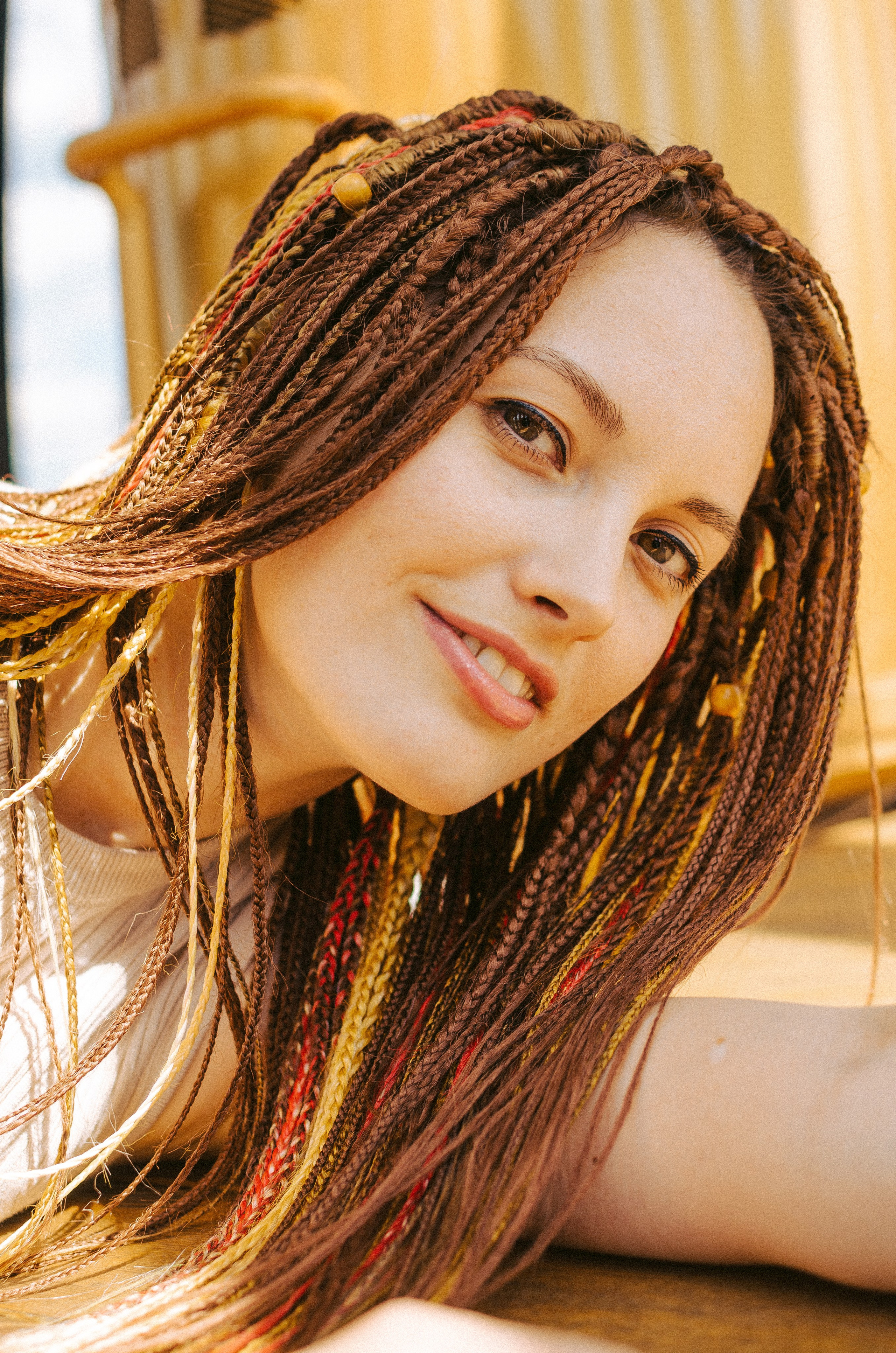 Оля. КВЭЛ — Кто Все Эти Люди