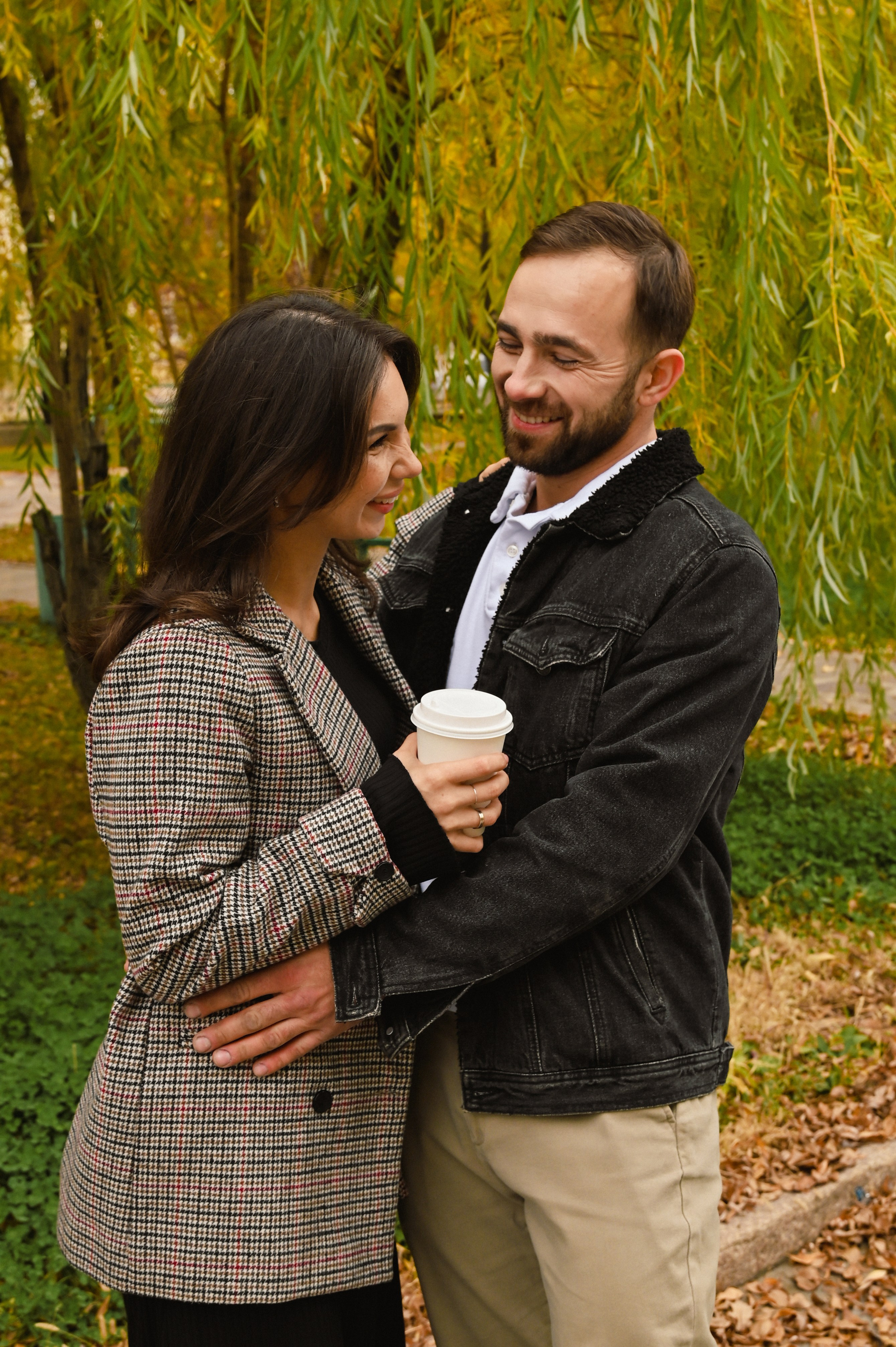 Фотопрогулка Алины и Дмитрия. Фотограф Новорожденных и семейный Элла Огай г. Сатпаев