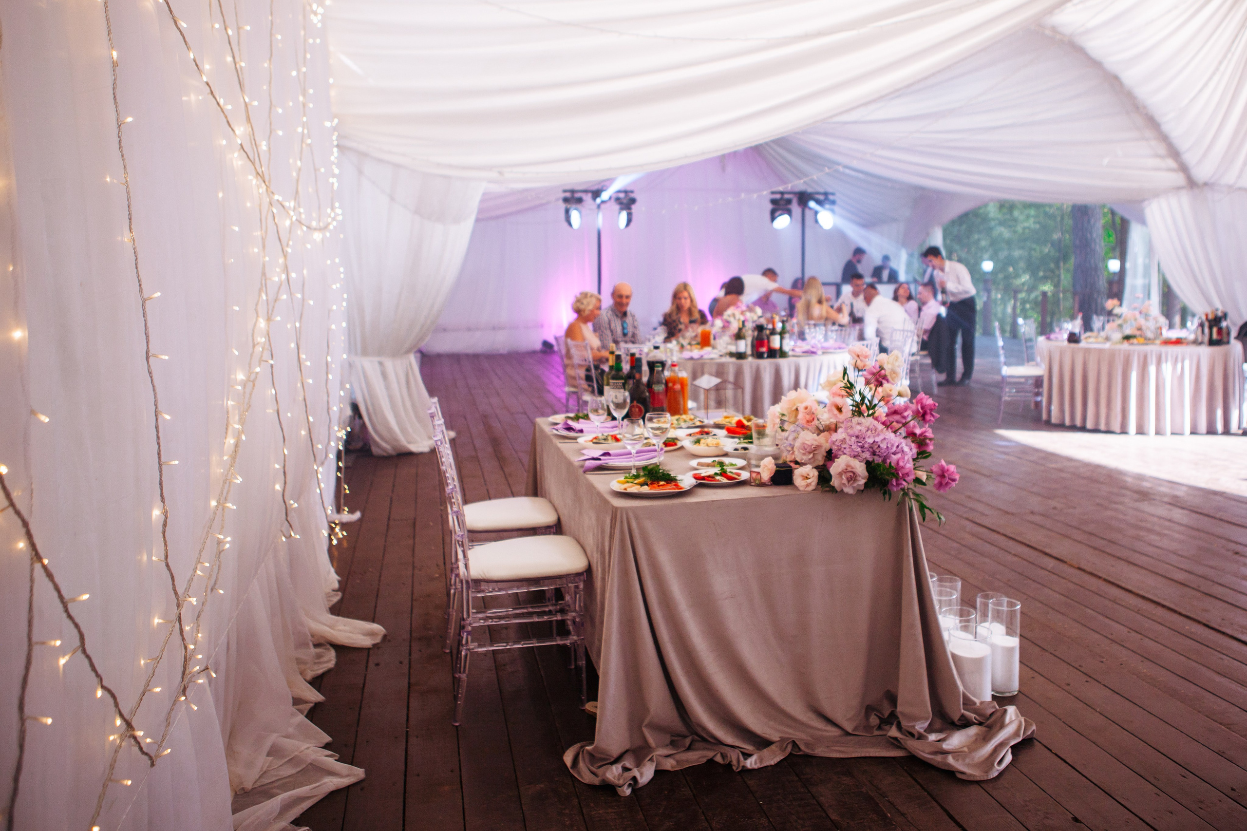 Свадебная фотосессия в отеле hartwell hotel и на патриарших прудах. Фотограф Ольга Ефремова