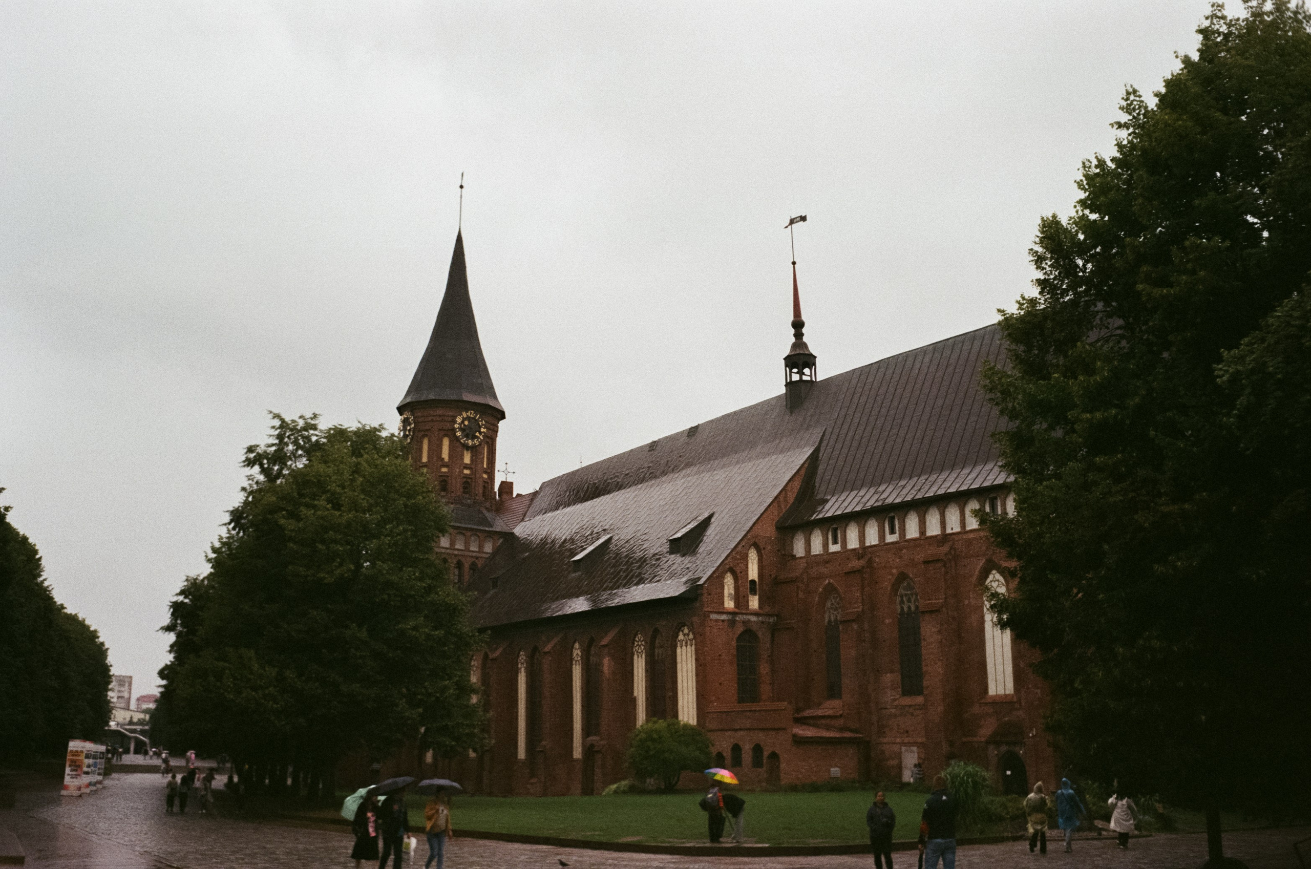 Калининград остров Канта, Кафедральный собор / Minox 35 GT (2)