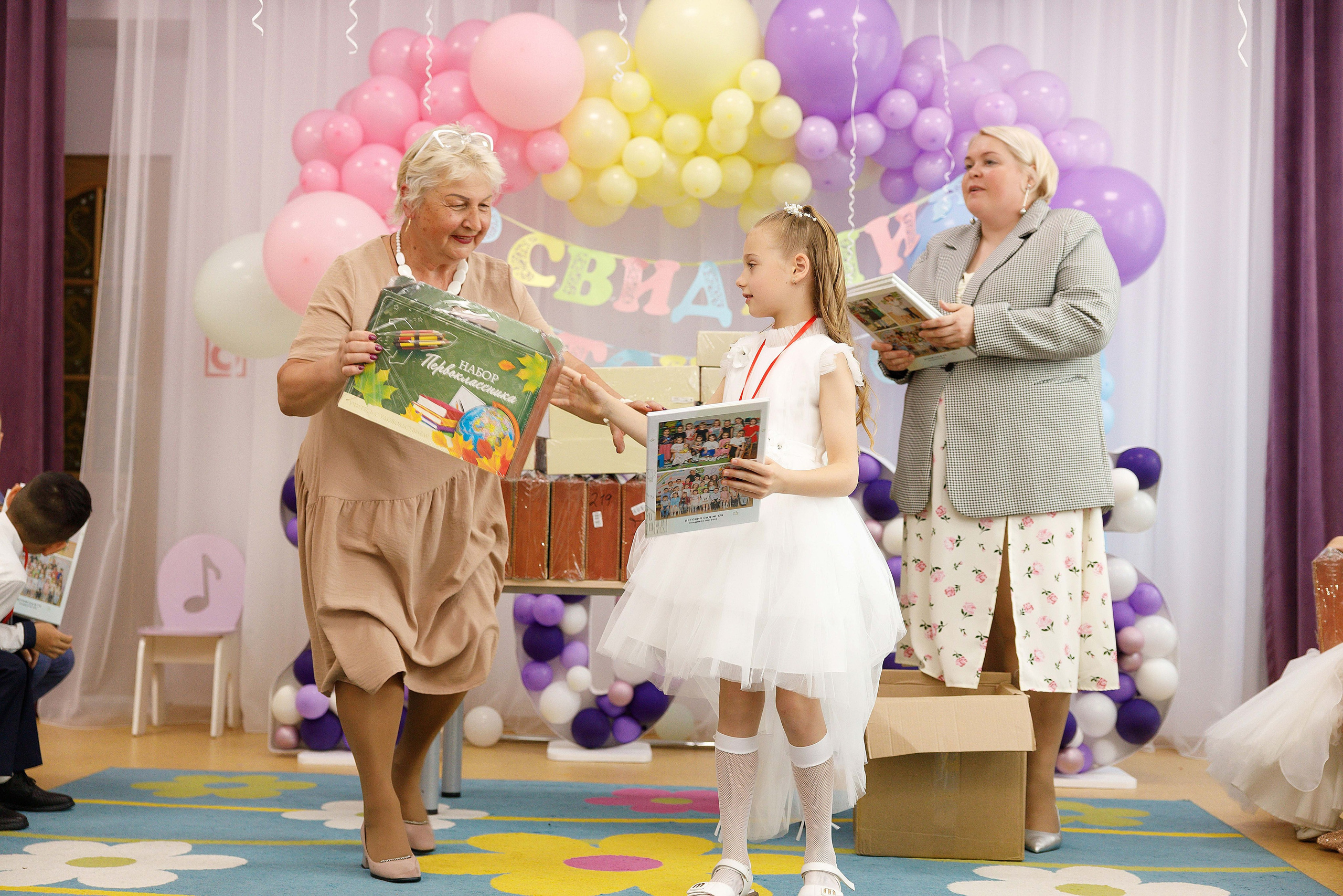 Выпускной детского сада № 179. Photoalbum-vl.ru