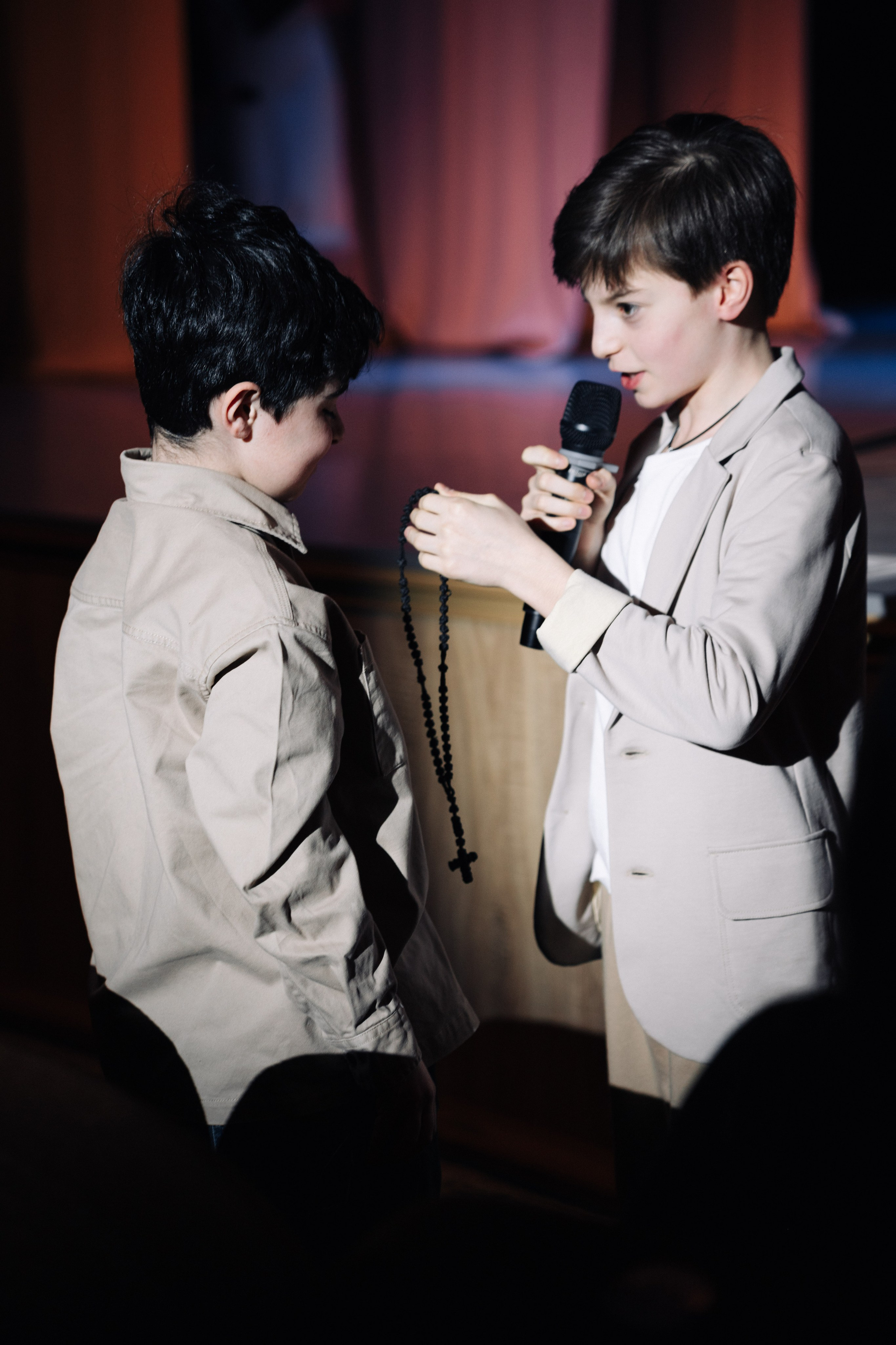 Благотворительный концерт в помощь Артему Сардаряну. Фотограф Артем Севостьянов. Профессиональная фотосъемка в Ногинске, Москве, Московской области и за границей