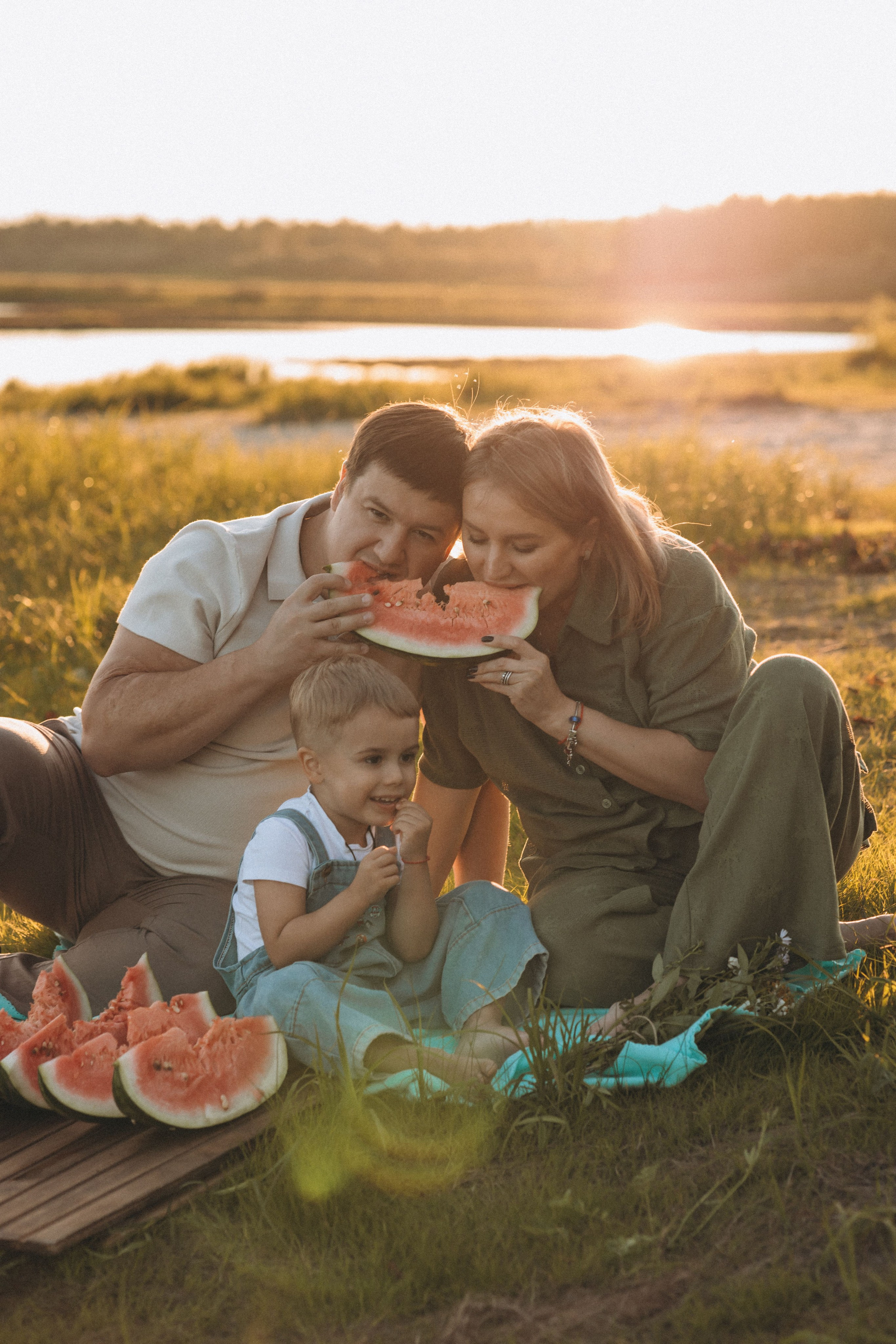 Семья Левашовых. Семейный фотограф Нижневартовск Тюмень Ефимова Ирина