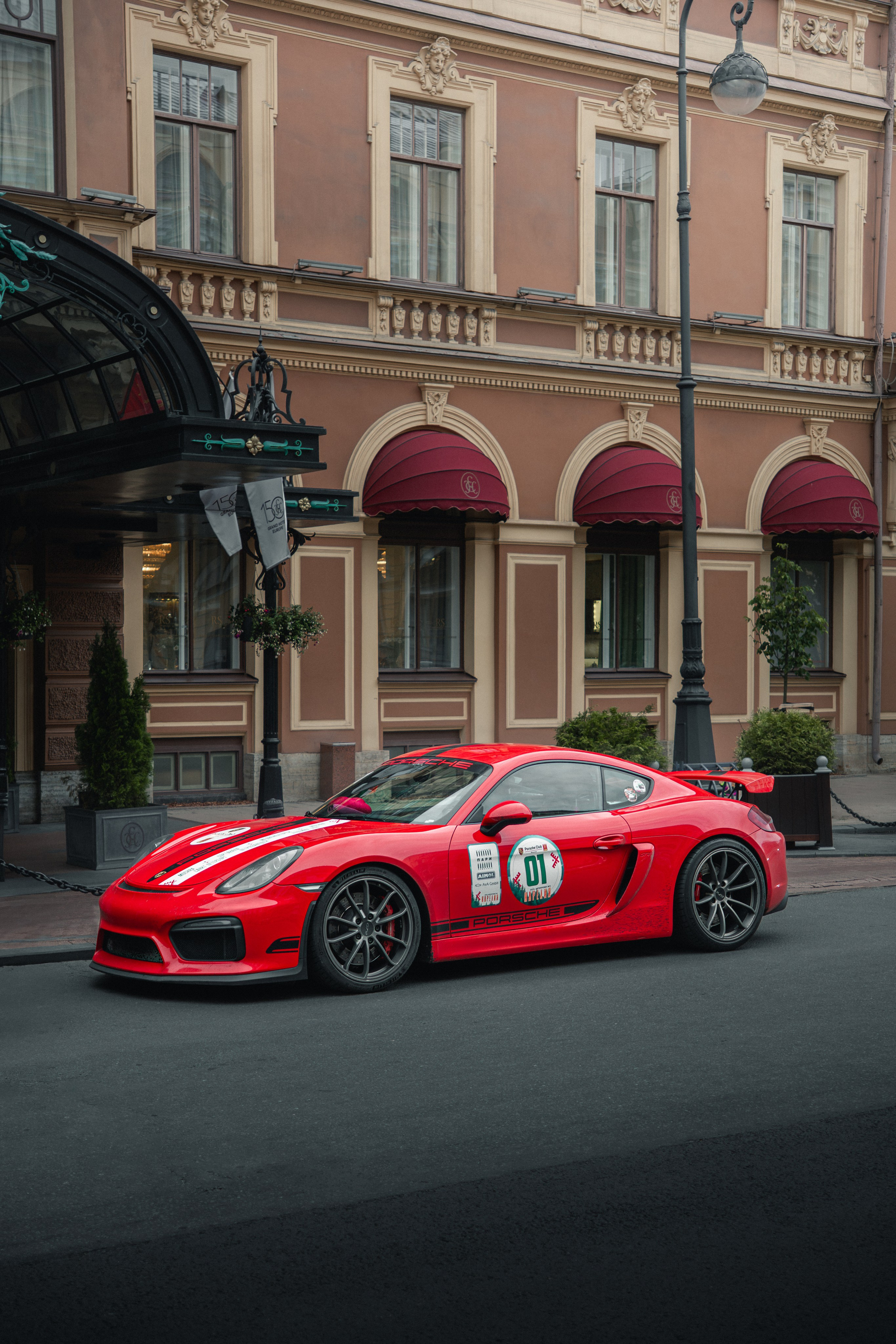 Porsche cayman gt4. Valya Fleks