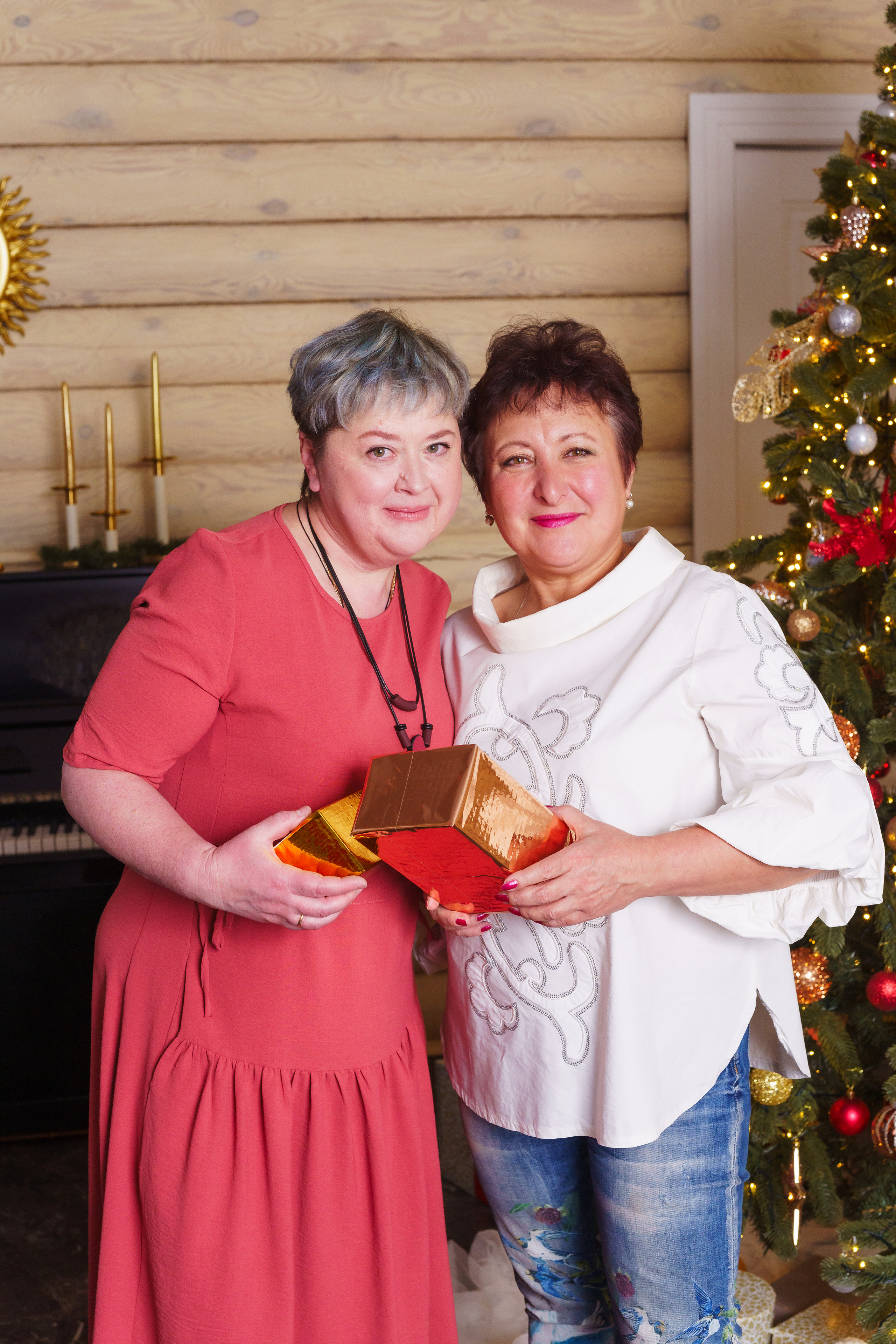 Фотосессия в подарок для мамы!. Студия коммерческой съемки ХВОЯ