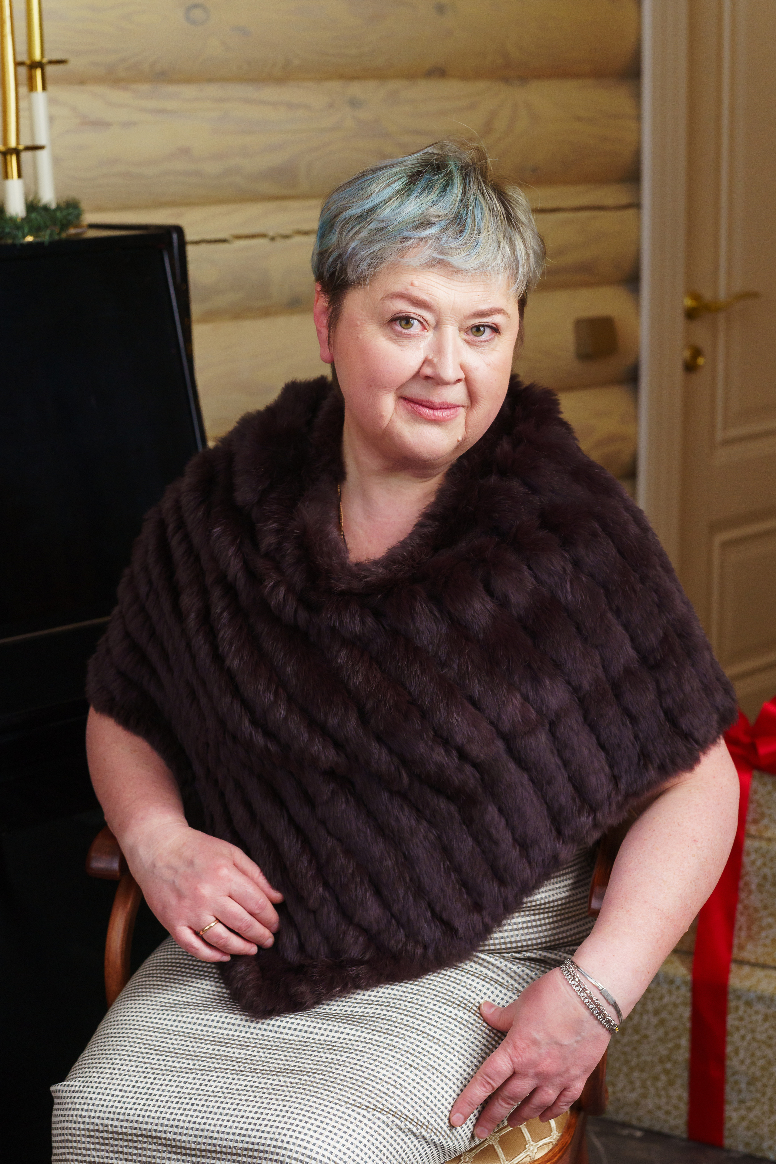 Фотосессия в подарок для мамы!. Студия коммерческой съемки ХВОЯ