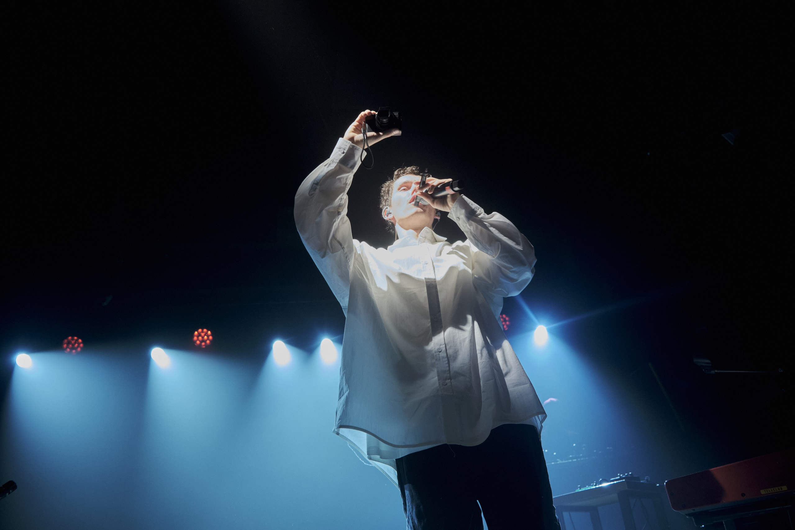 Антоха МС. Фотограф и оператор Сергей Окладников