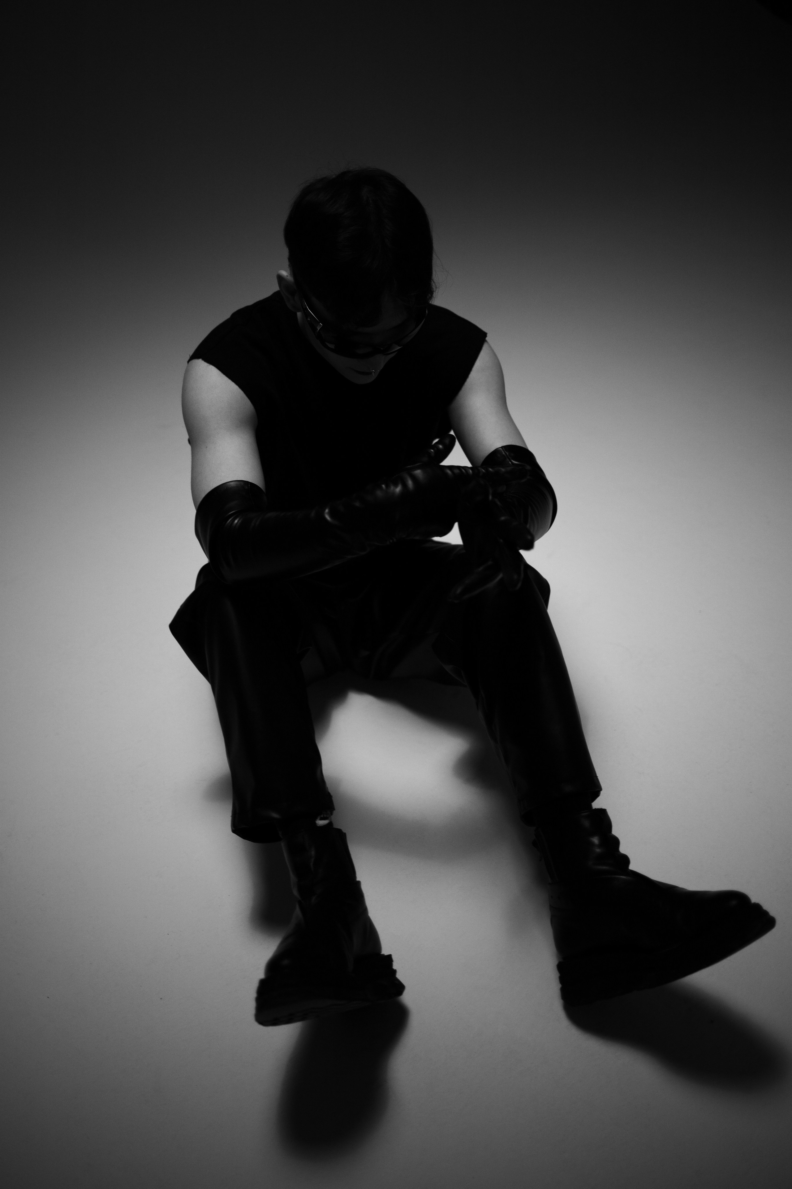 Саша. Креативный, коммерческий фотограф в Москве