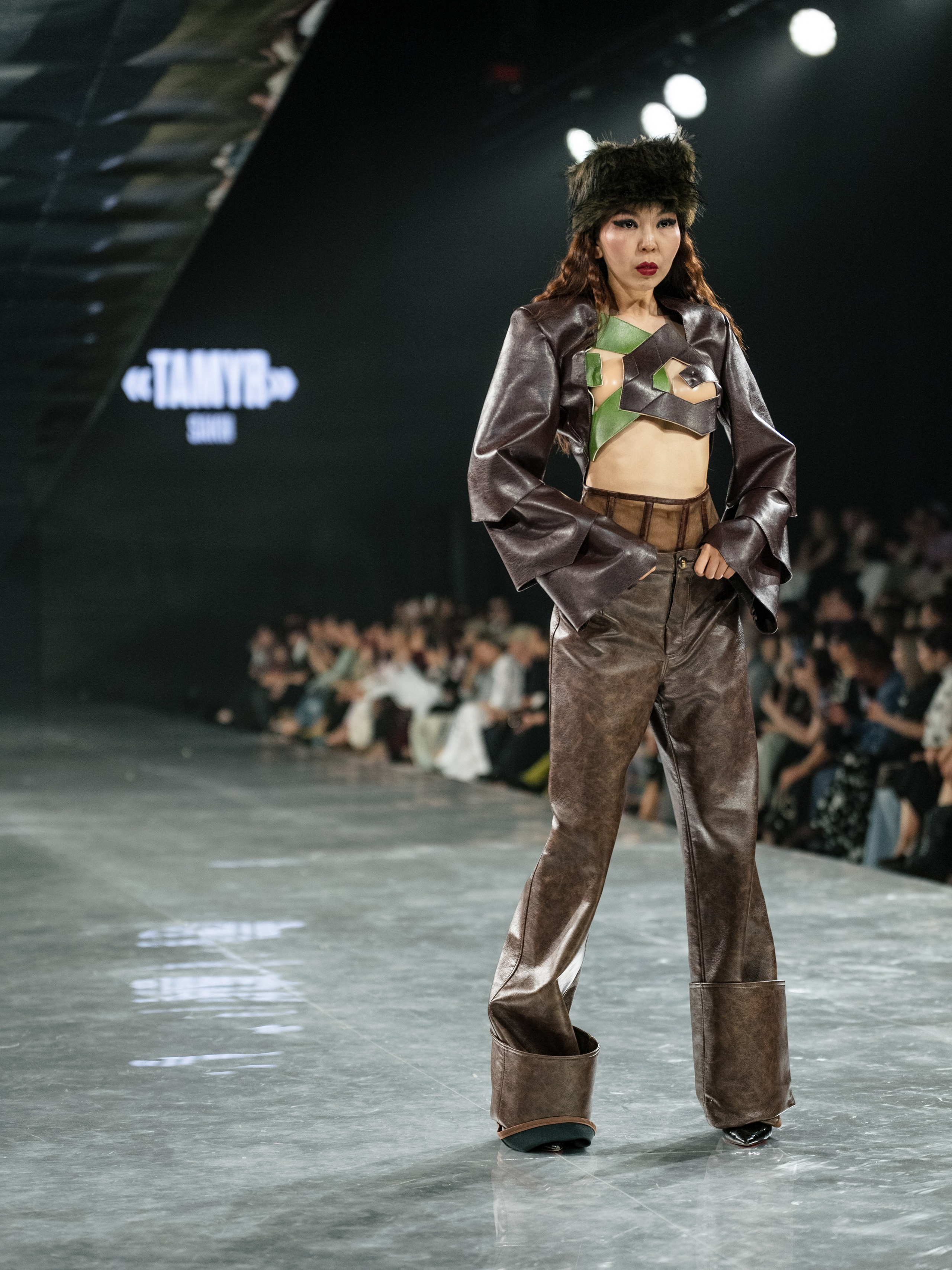 Visa Fashion Week SAKH. Сайт Алматинского НЮ АРТ, будуар и фэшн фотографа Дениса Карпенко