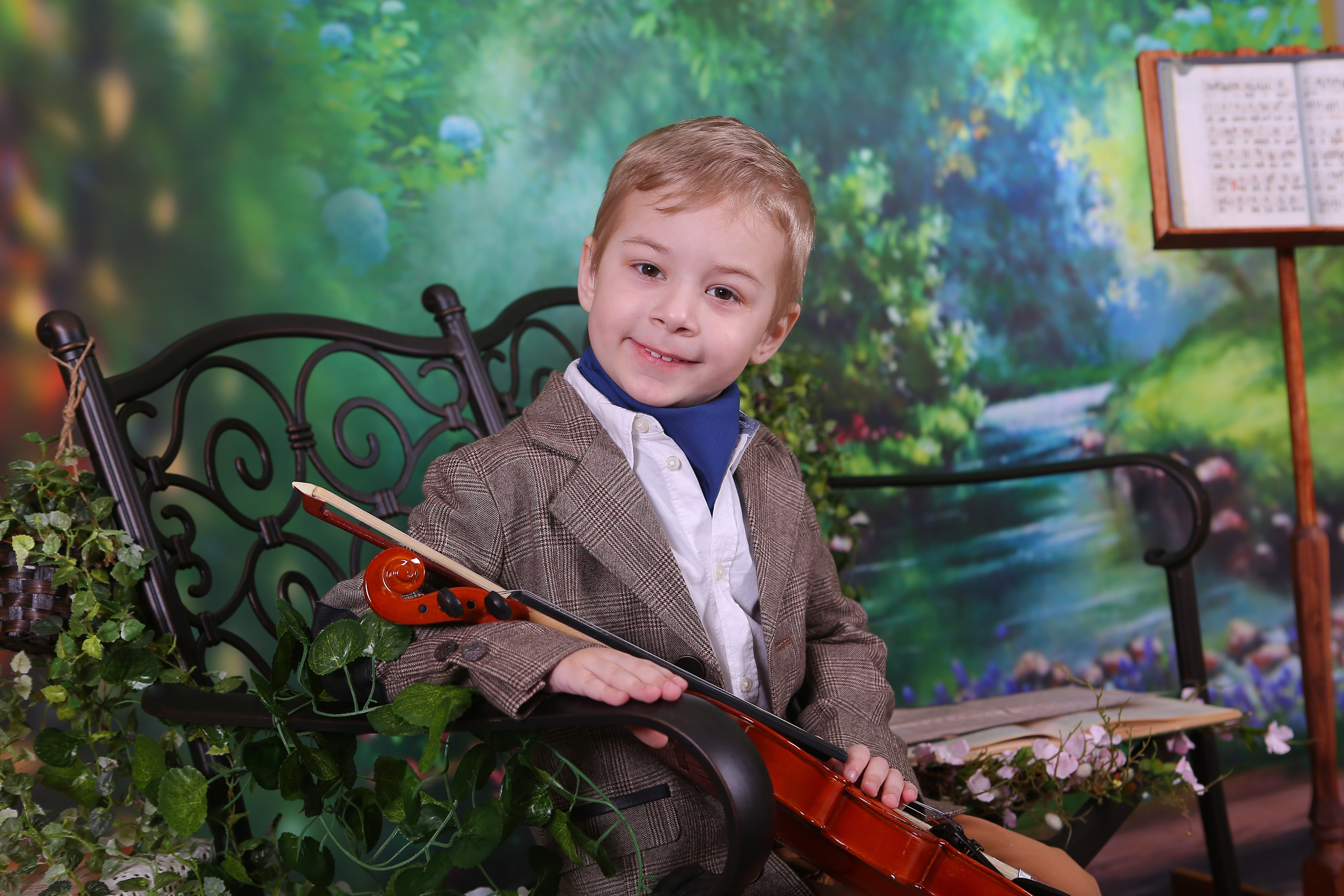 Студия детской и семейной фотографии 12кадров