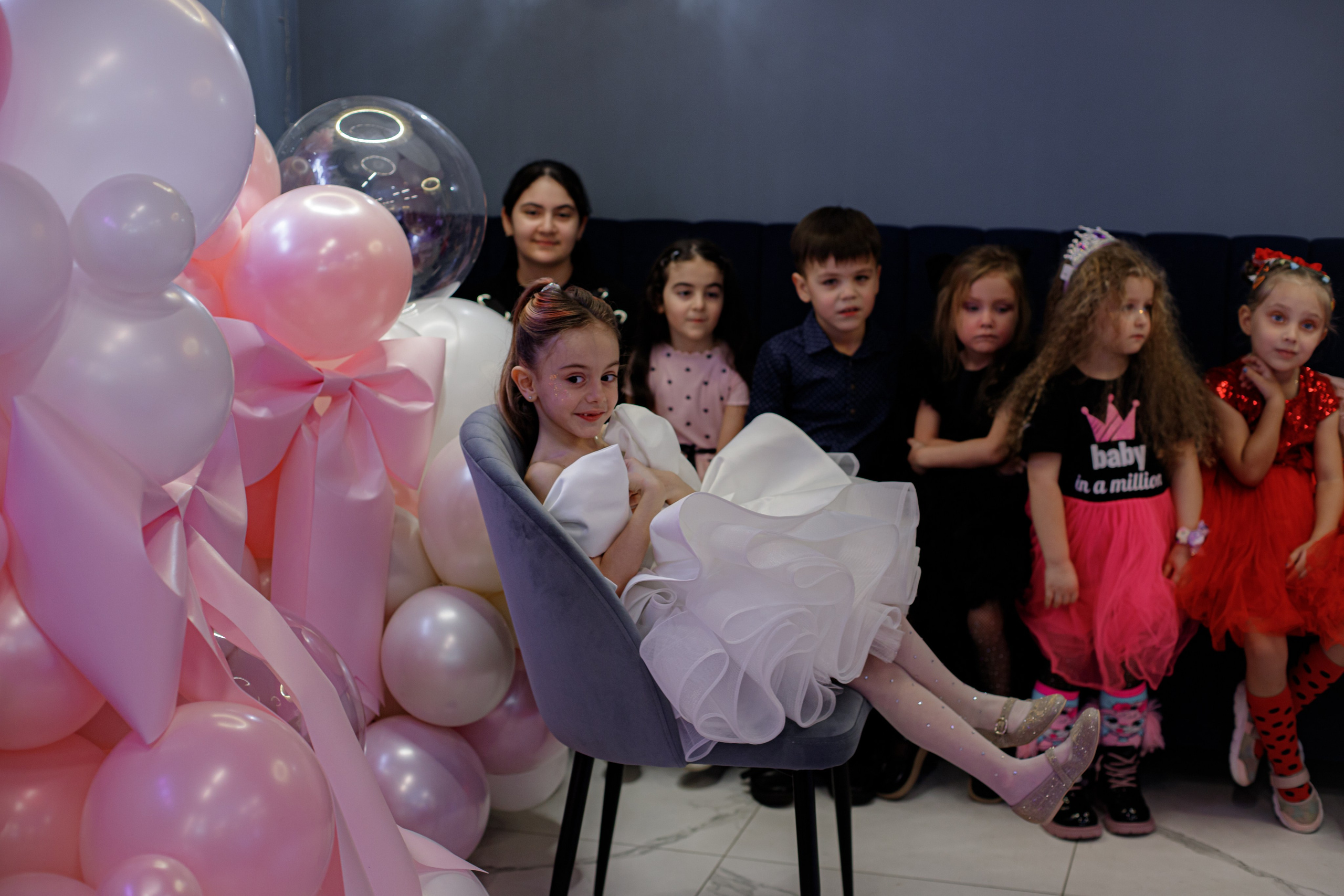 ASIA'S BIRTHDAY PARTY. Photokarish