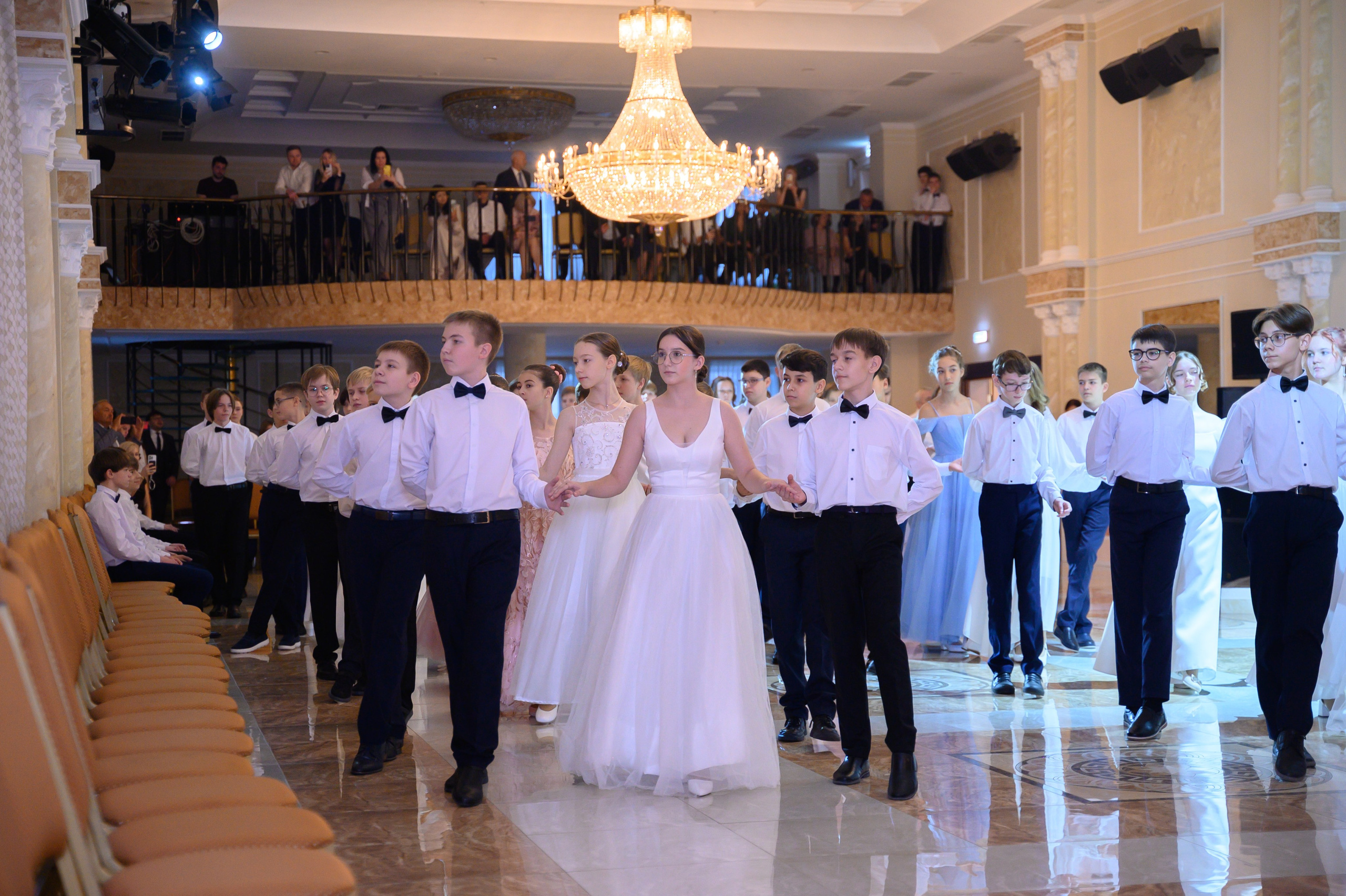 Бал ФМШ 7 класс. Фотограф новорожденных, семейный детский в Тюмени Татьяна Морозова