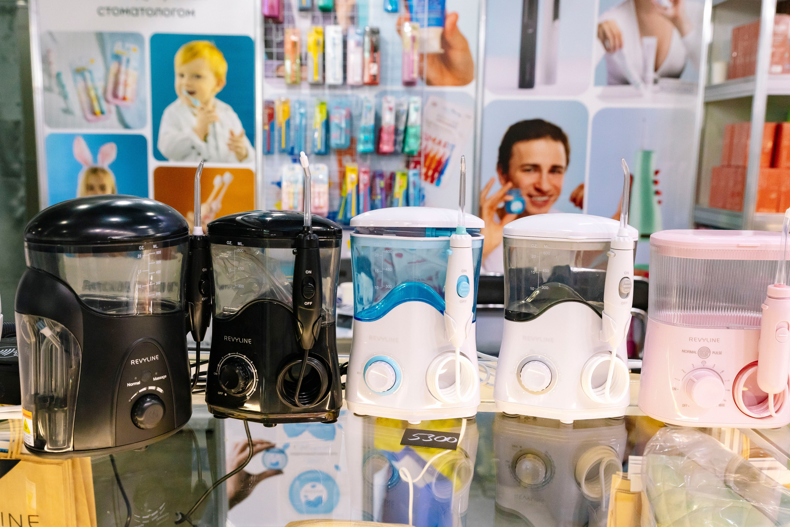 Стоматологическая выставка Dental Salon 2026. Профессиональный фотограф в Москве | Заказать фотосессию и съемку