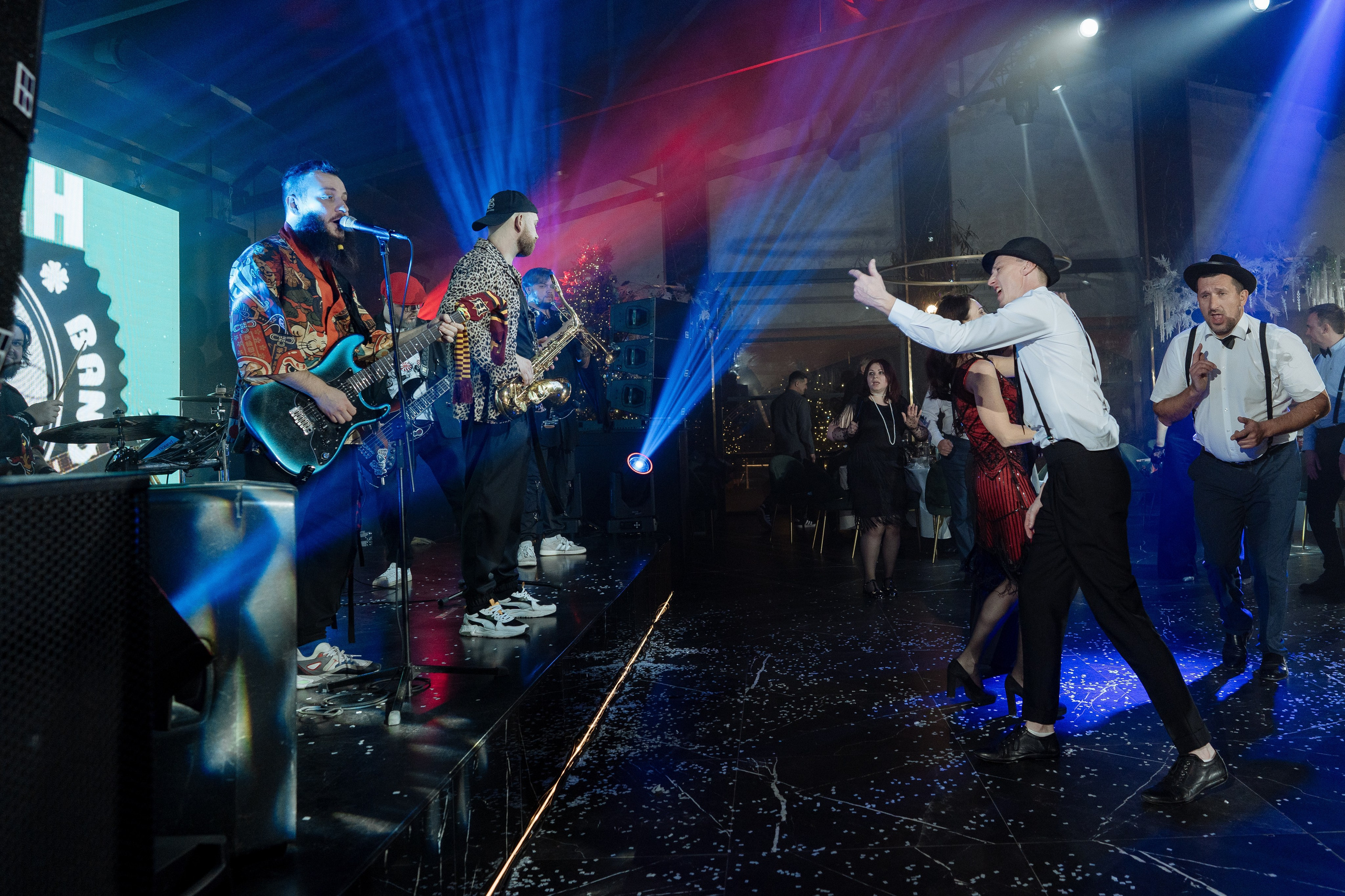 Альбион Тур