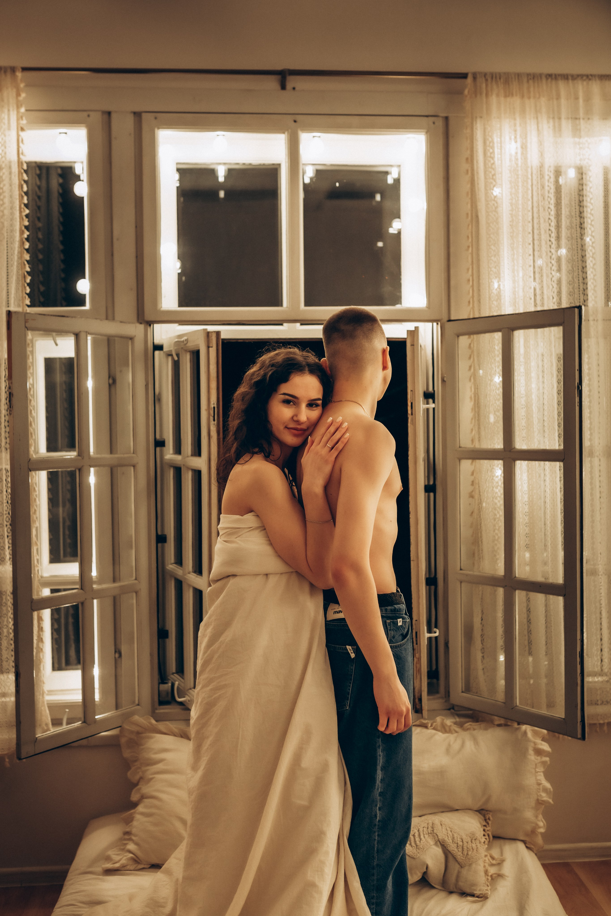 LoveStory Никита и Лиза в студии. Фотограф Санкт-Петербург Князева Елизавета