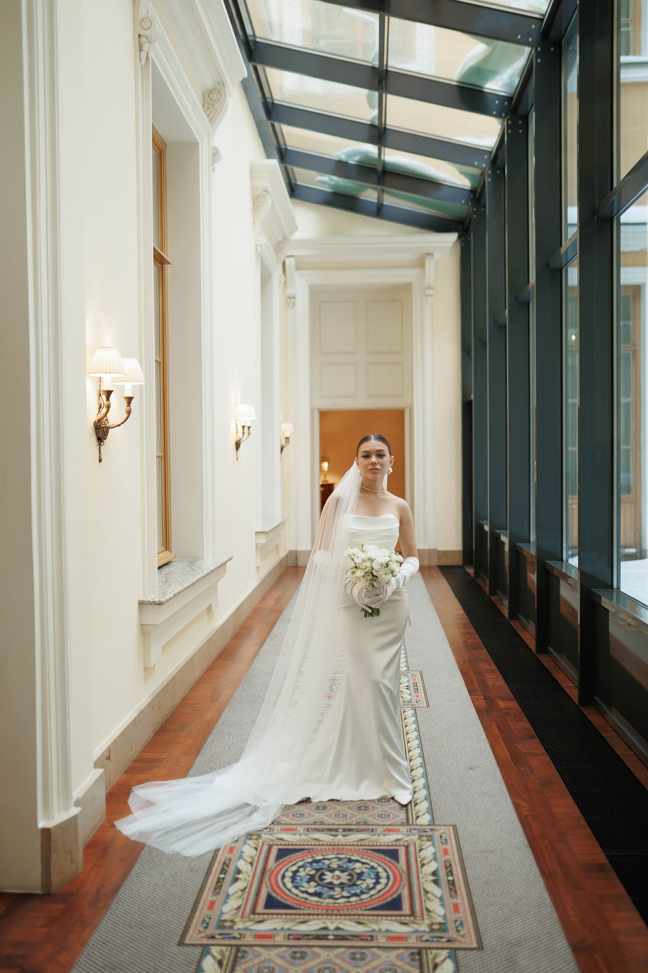 ···. Свадебный фотограф в Санкт-Петербурге Александра Чукавина