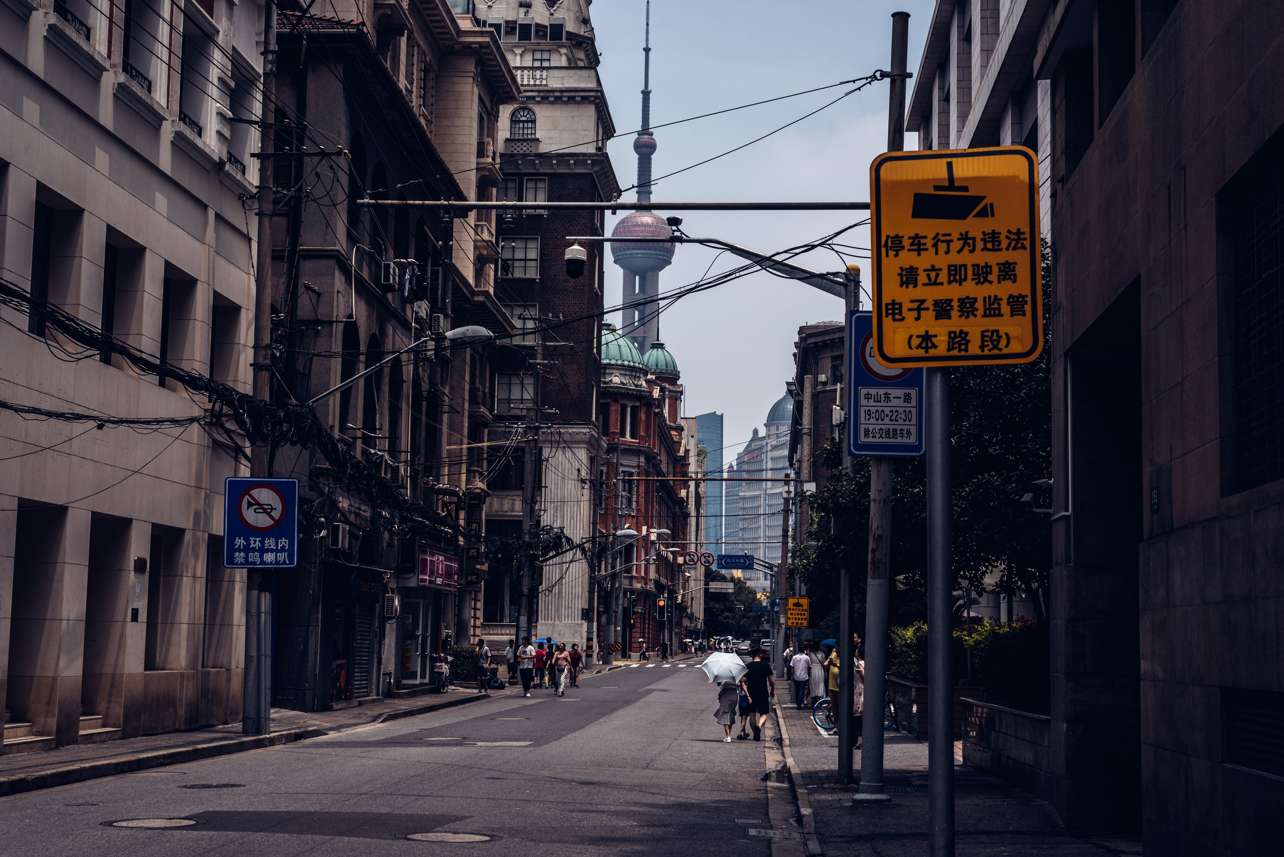 Рекламный фотограф из Гуанчжоу: вдохновение в улицах Шанхая. Коммерческий и предметный фотограф в Гуанчжоу Коваленко Александр