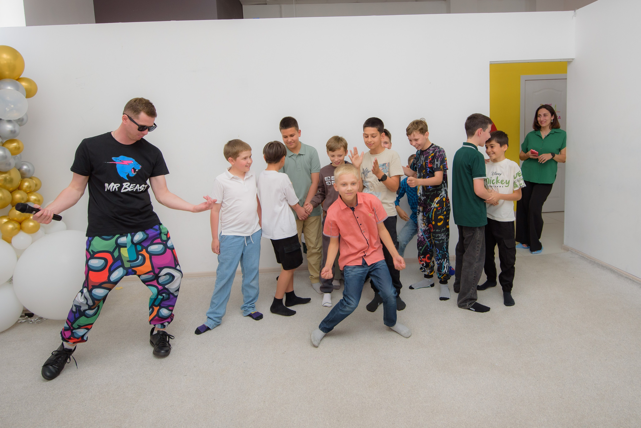 Выпускной 4классы. Выпускные книги Анапа Новороссийск Краснодар