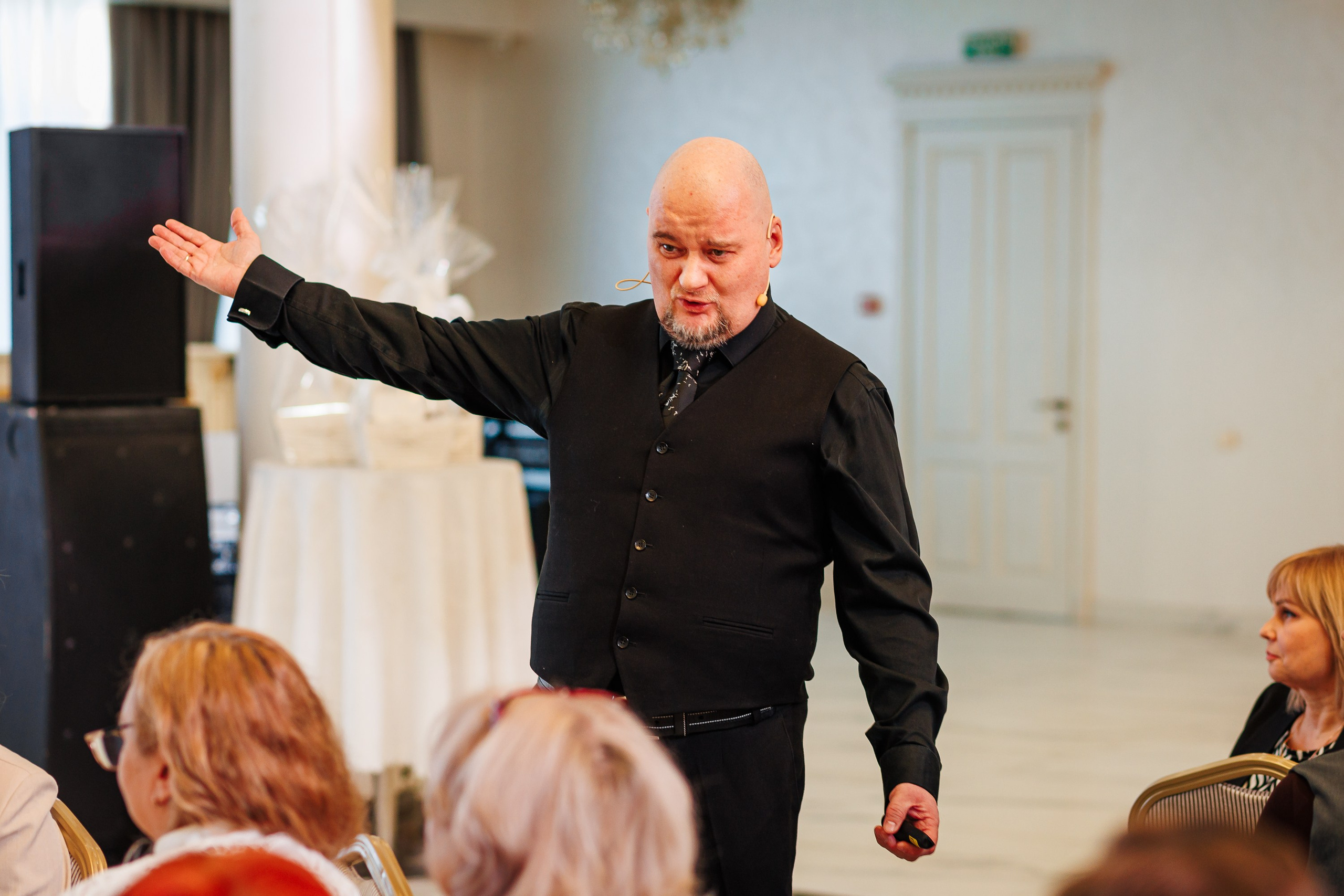 «Огарок» — или как бороться с эмоциональным выгоранием, тренинг-интенсив от профессора Сергеева М.Ю._Marhal_Сиферополь_13.02.2025. Аминов Руслан | Фотограф