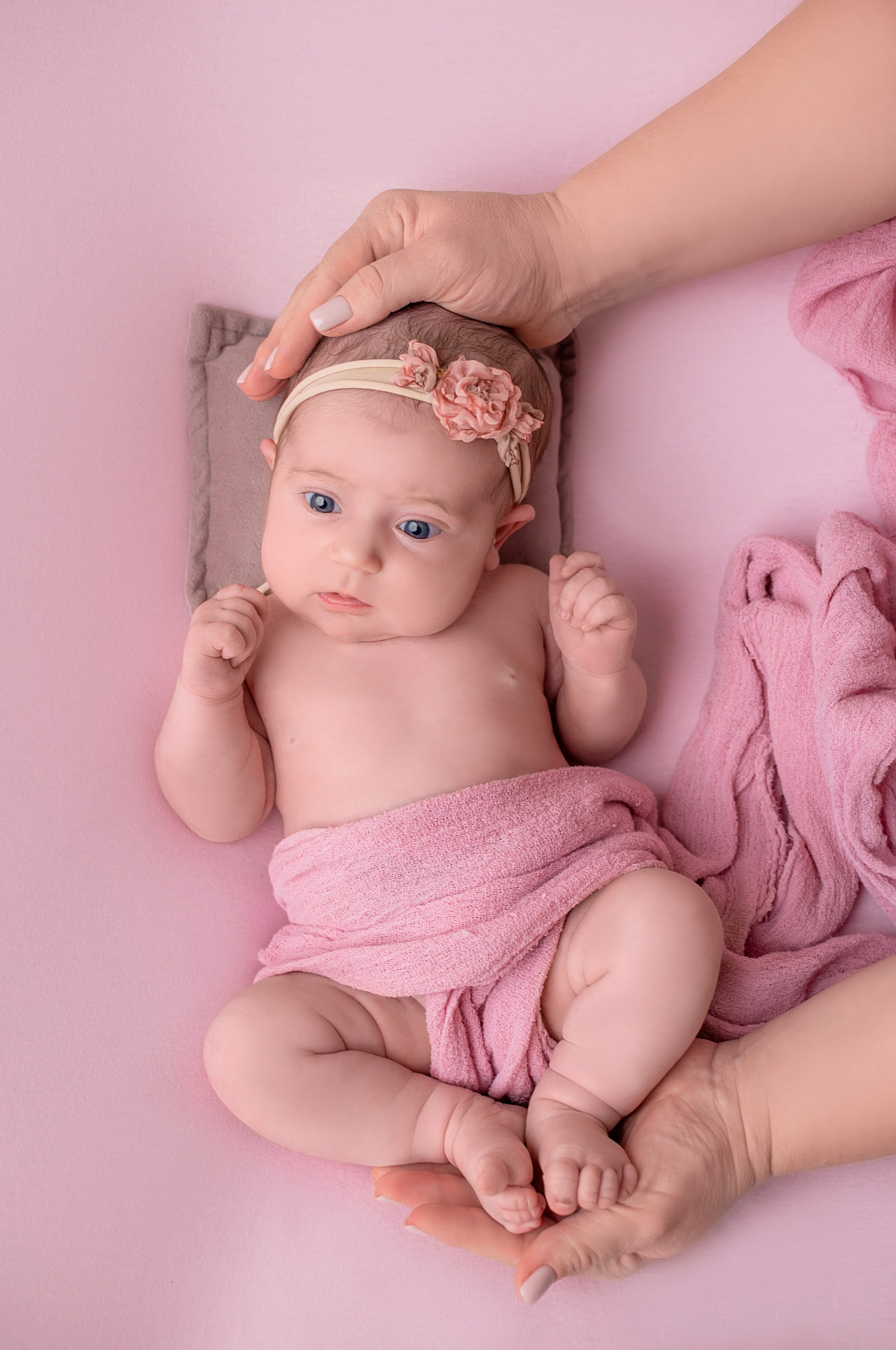 Фотосессия новорожденных дома Краснодар. Фотограф новорожденных Краснодар Малышенко Надежда