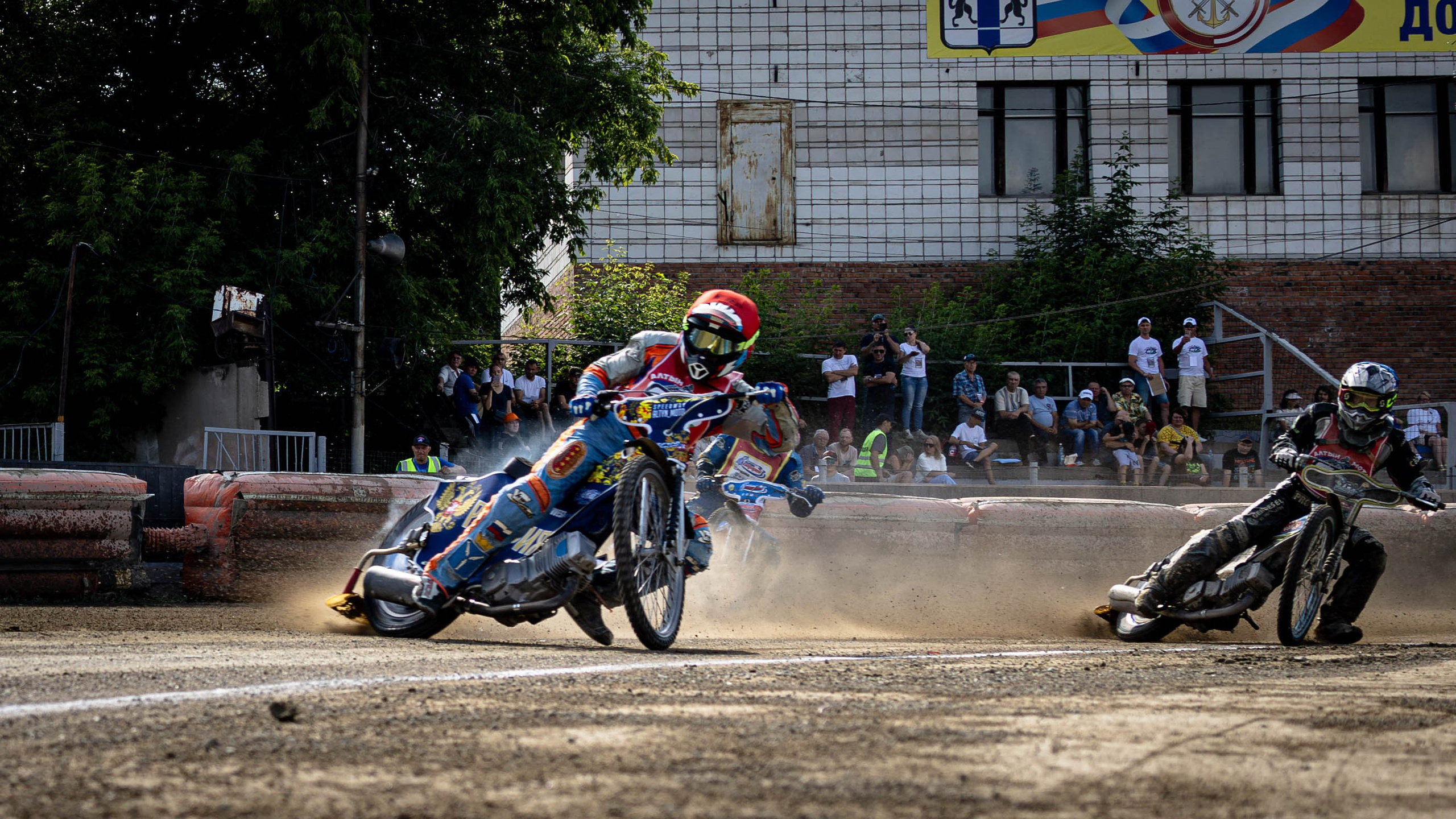 Мотогонки на гаревой дорожке. Bertran Ordo