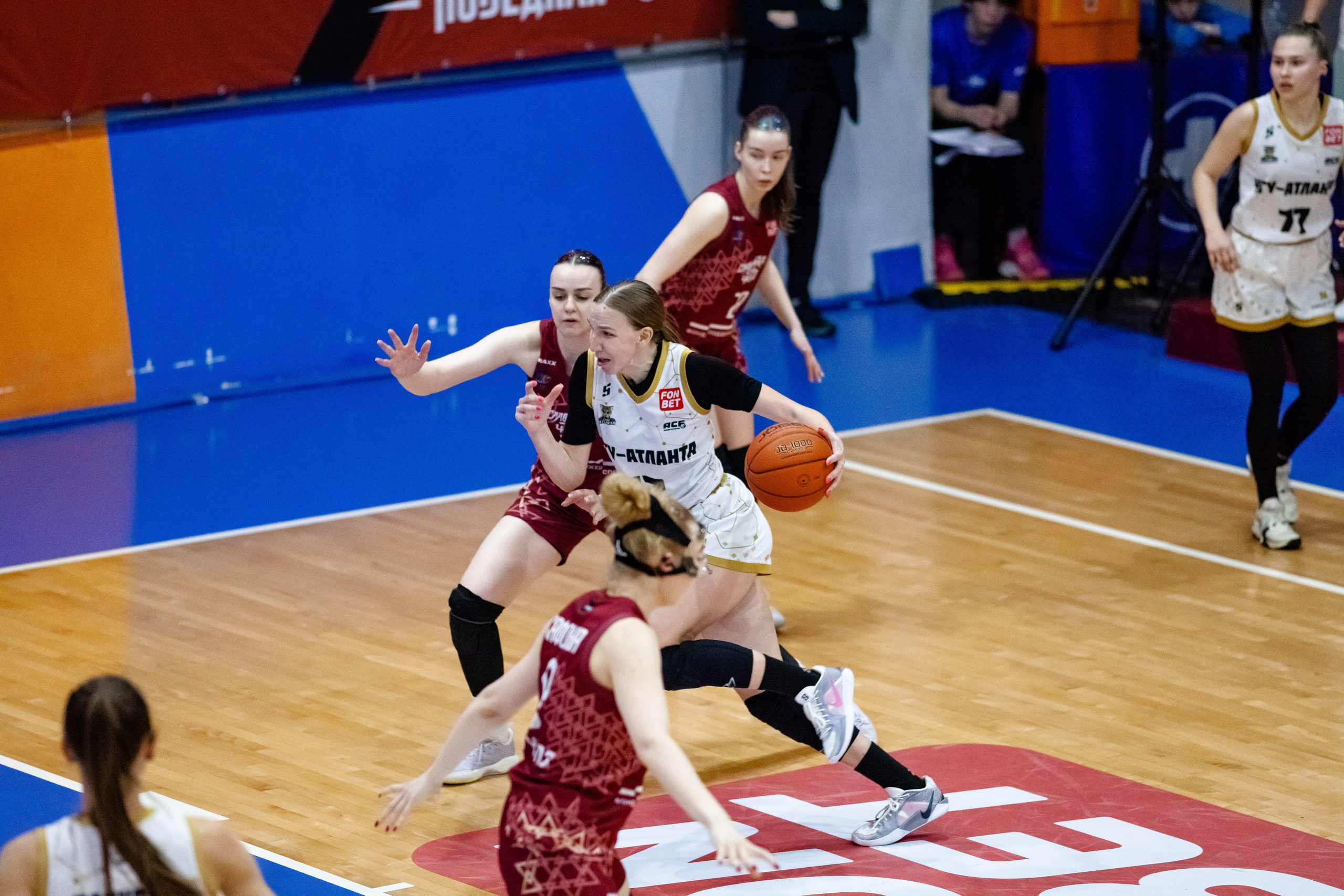 ЧГУ-Атланта — Славянка. Фотография