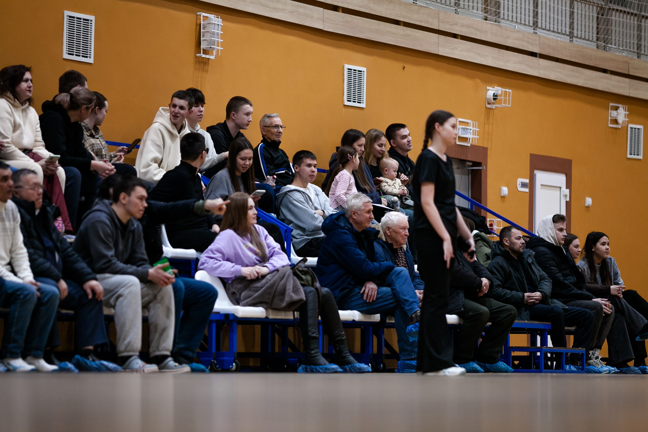 СШ11 — Искра / 1 игра. Фотография