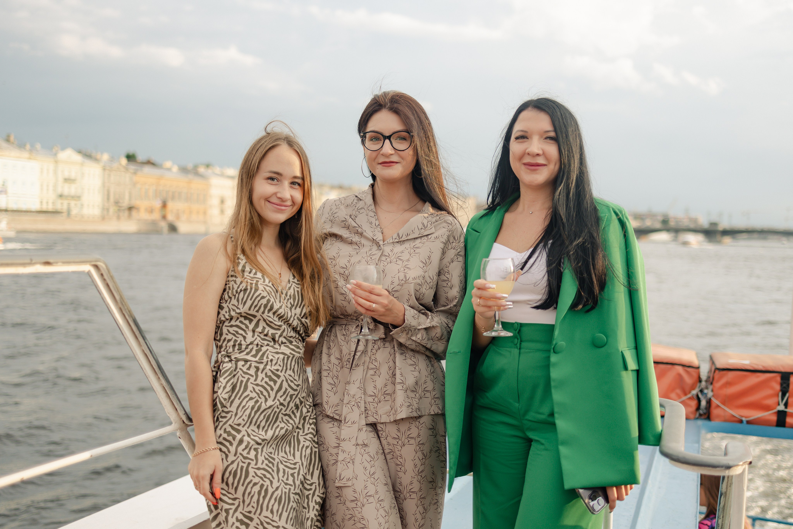 Gravity Project круизы. Репортажный и портретный фотограф в Санктпетербурге. Видиосъемка мероприятий в Санкт-Петербурге