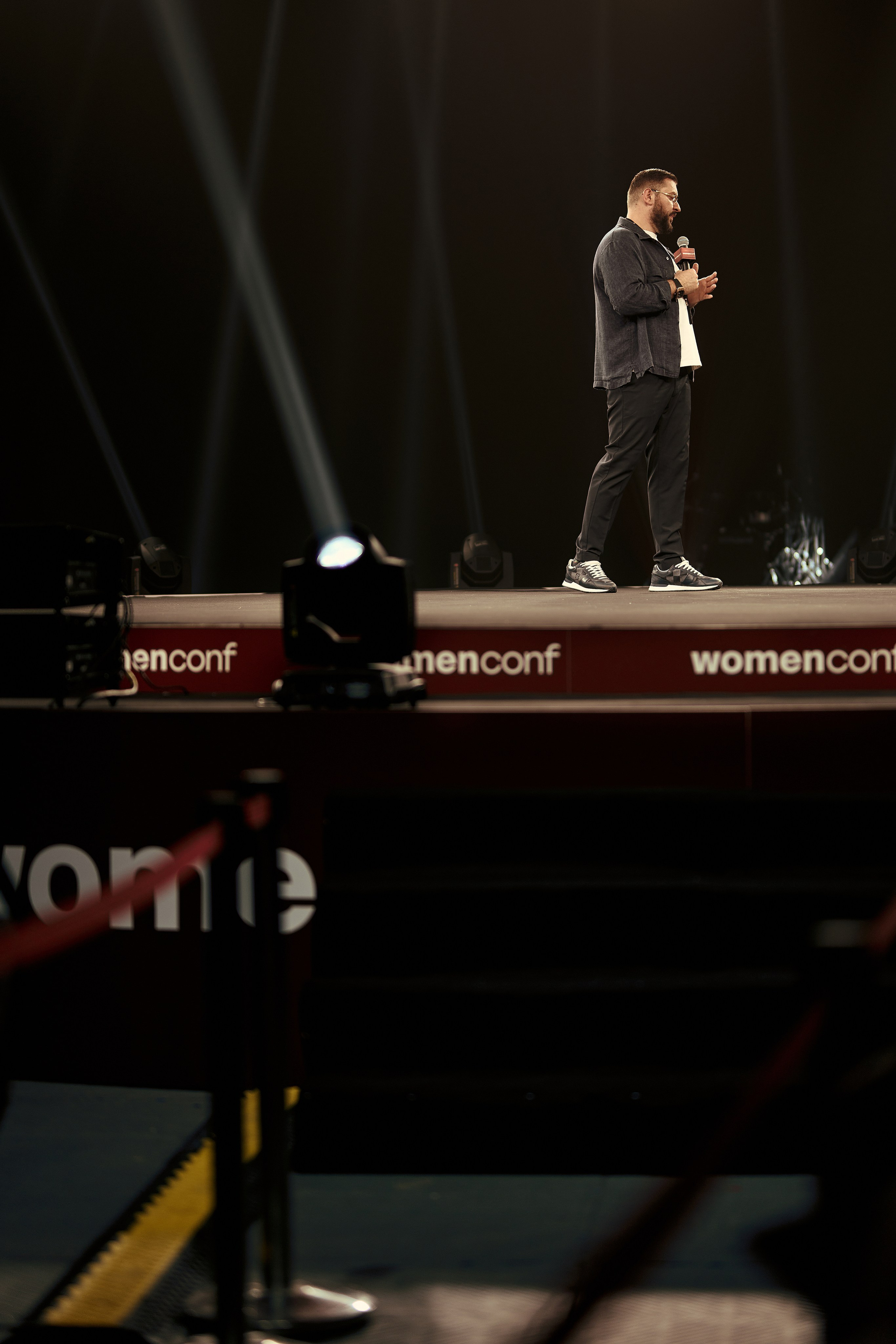 Womenconf. Фотограф Москва и Екатеринбург. Максимова Соня