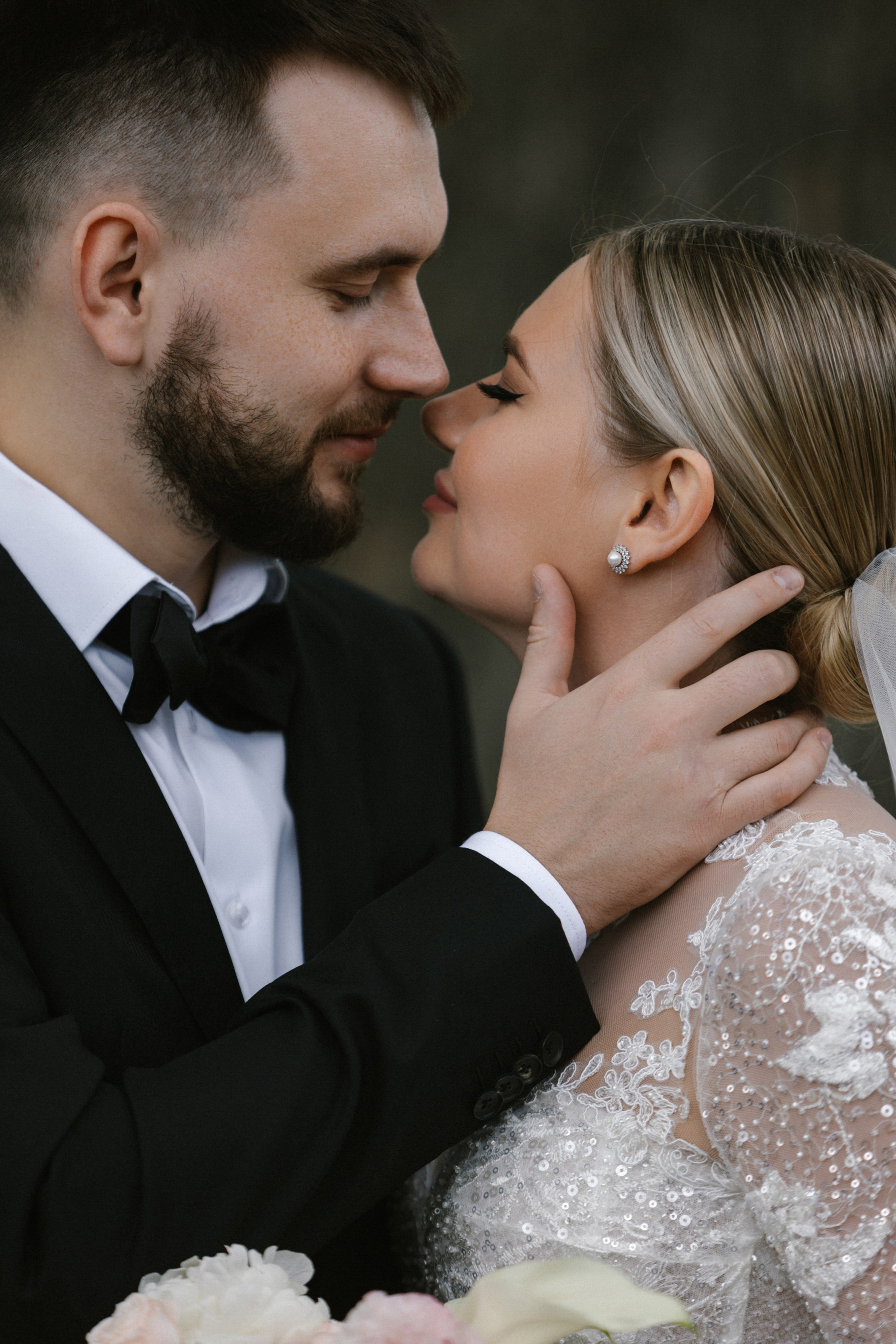 Настя и Саша. Эстетичный свадебный репортаж в любом городе страны