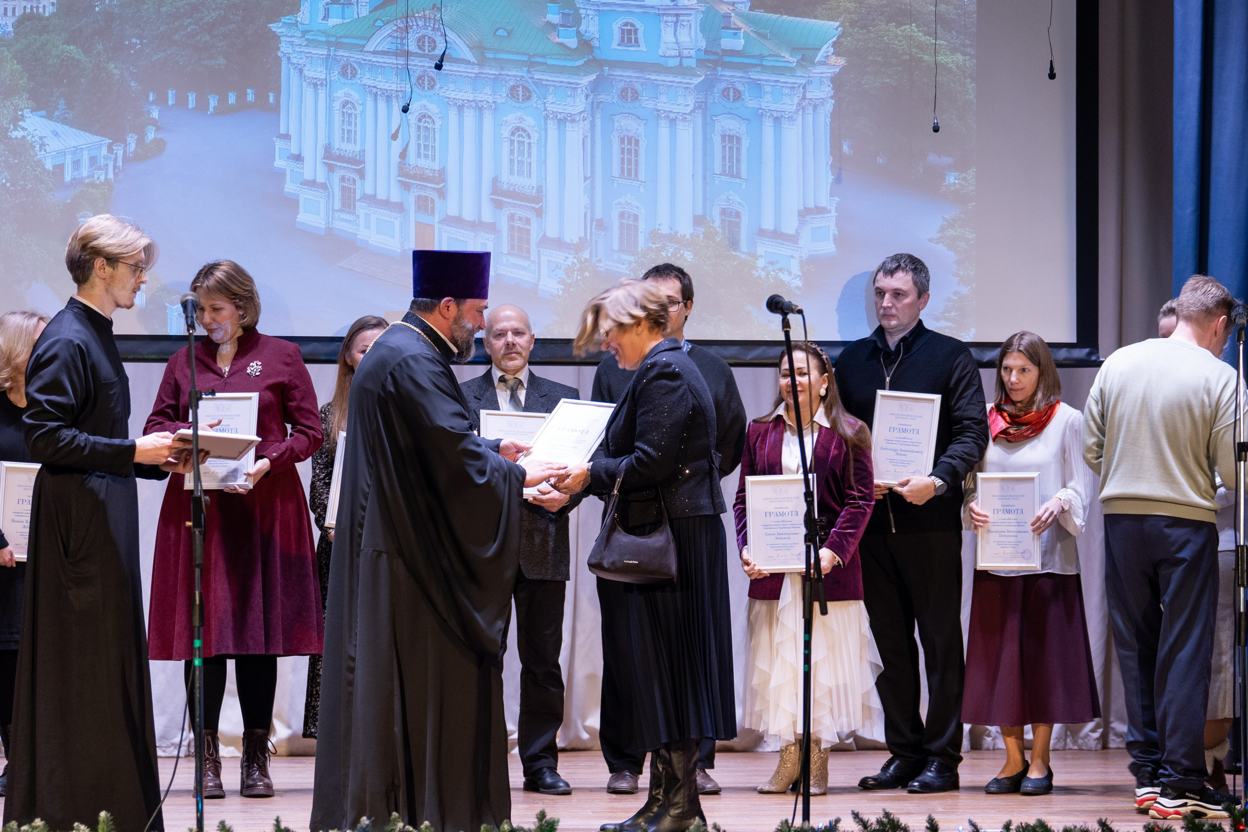 Праздничный концерт в честь 265 летия освящения нижнего храма собора во имя Святителя и Чудотворца Николая. НИКОЛО-БОГОЯВЛЕНСКИЙ МОРСКОЙ СОБОР