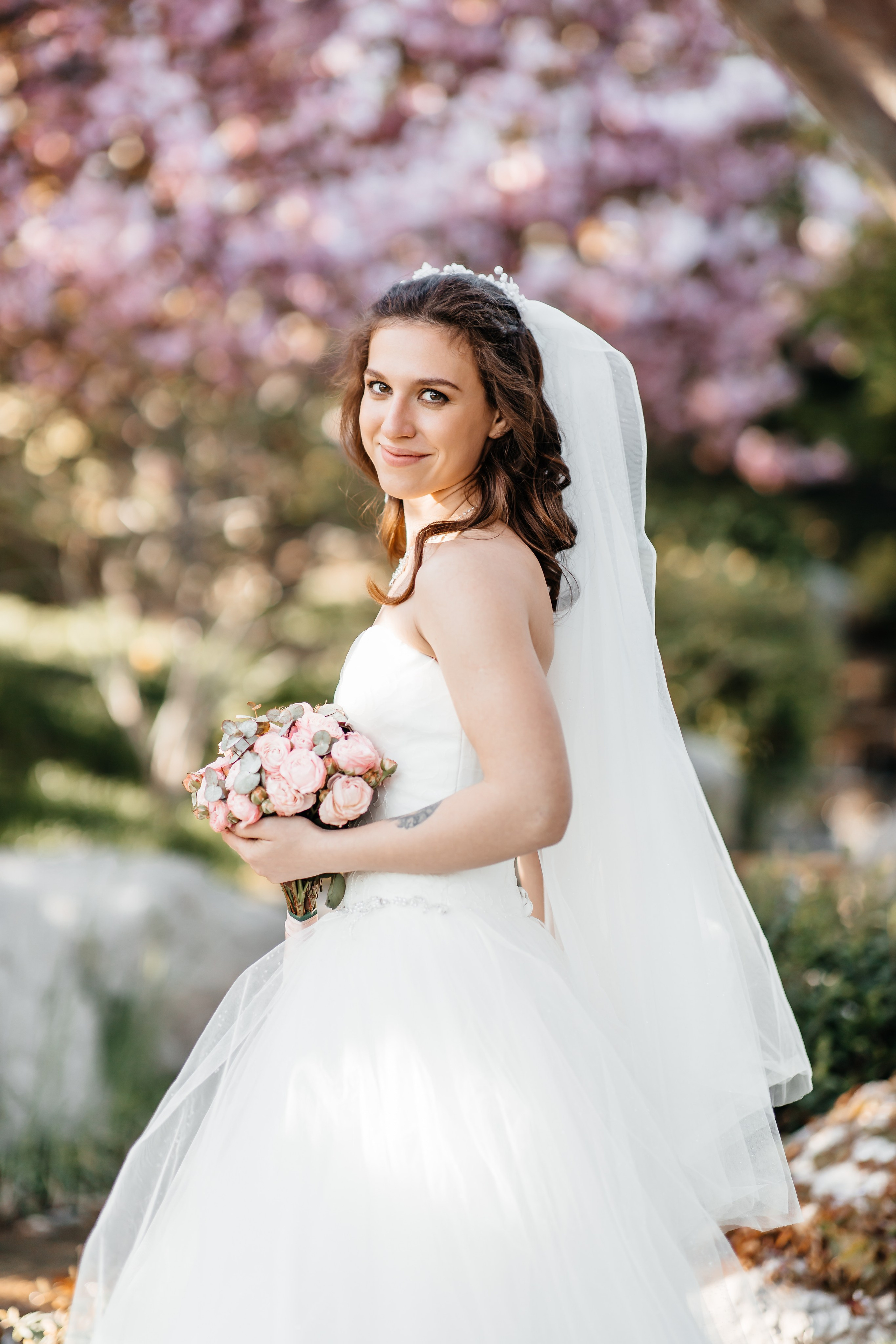 Сакура в Японском саду. Анонс свадьбы для Никиты и Марины. Свадебный фотограф в Крыму и Севастополе Ольга Баскакова