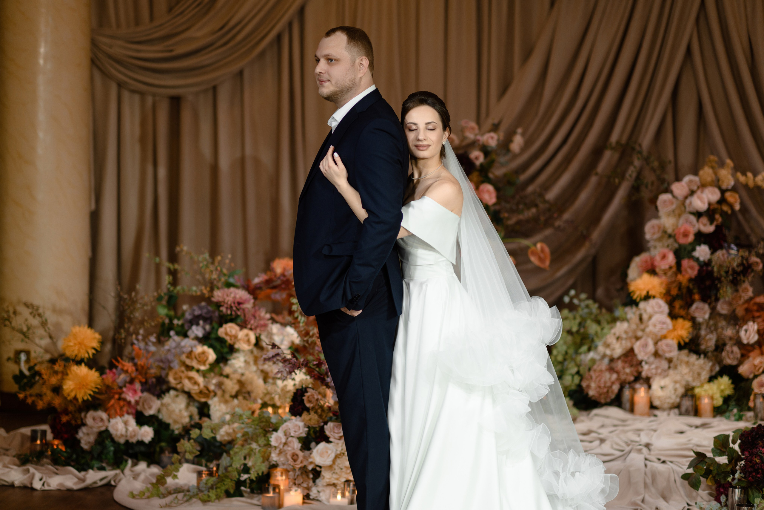 Максим и Юлия. Фотограф Донецк Симкович София