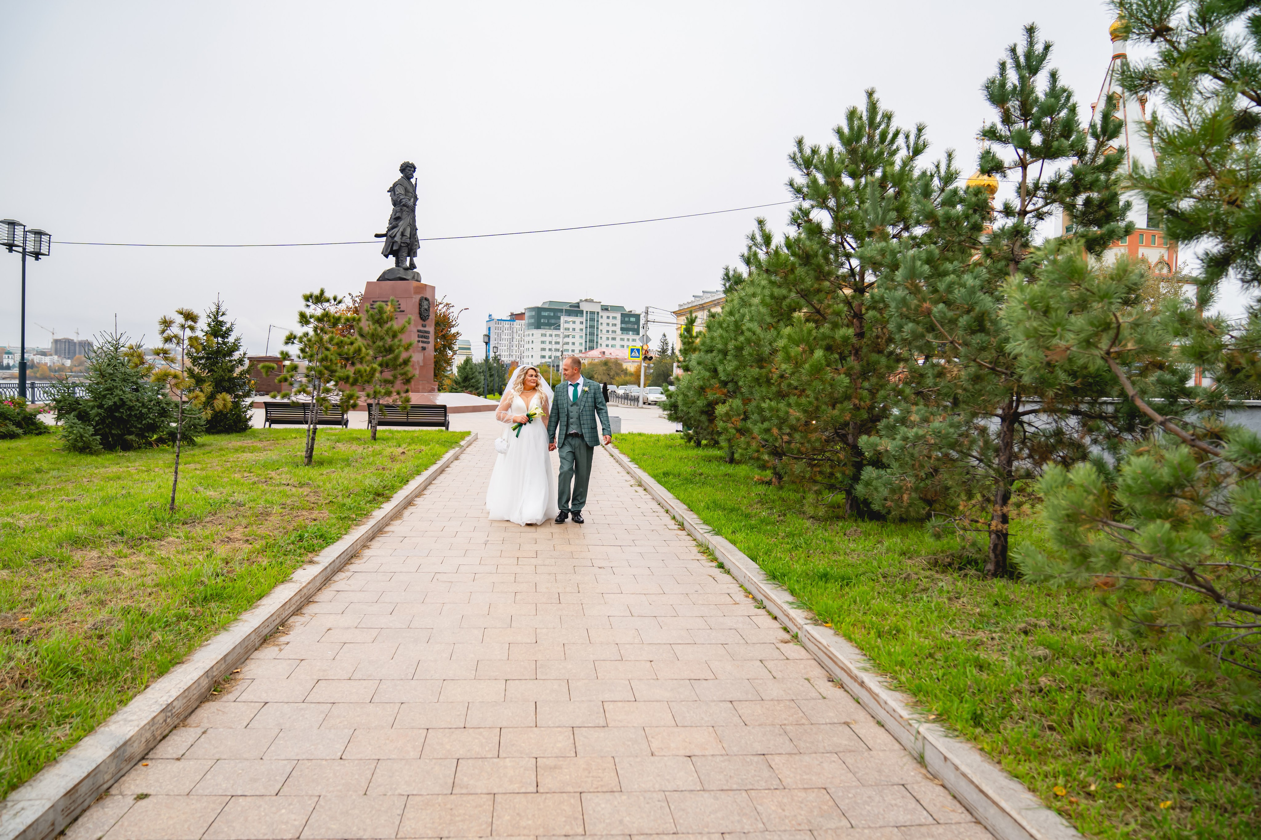 Осенняя Свадьба 2024. Занимаюсь профессиональной фотографией и живу рядом с Байкалом. Работаю в разных жанрах