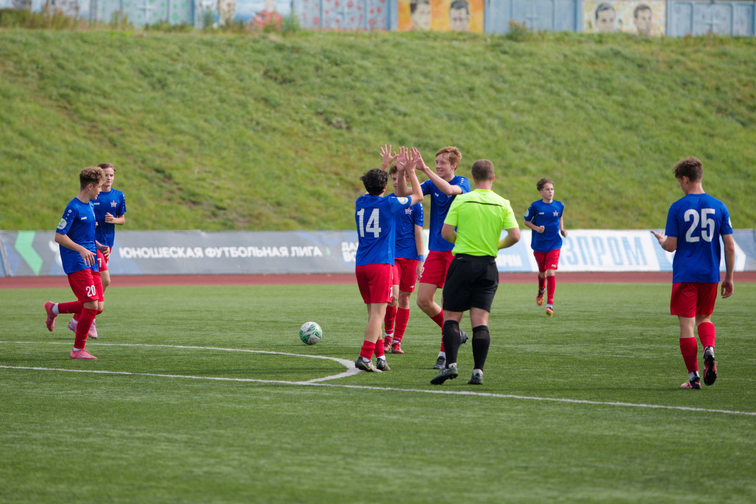 Матч ЮФЛ Сахалин-Хабаровск (U-16). Кутузов Евгений Фотограф в Южно-Сахалинске