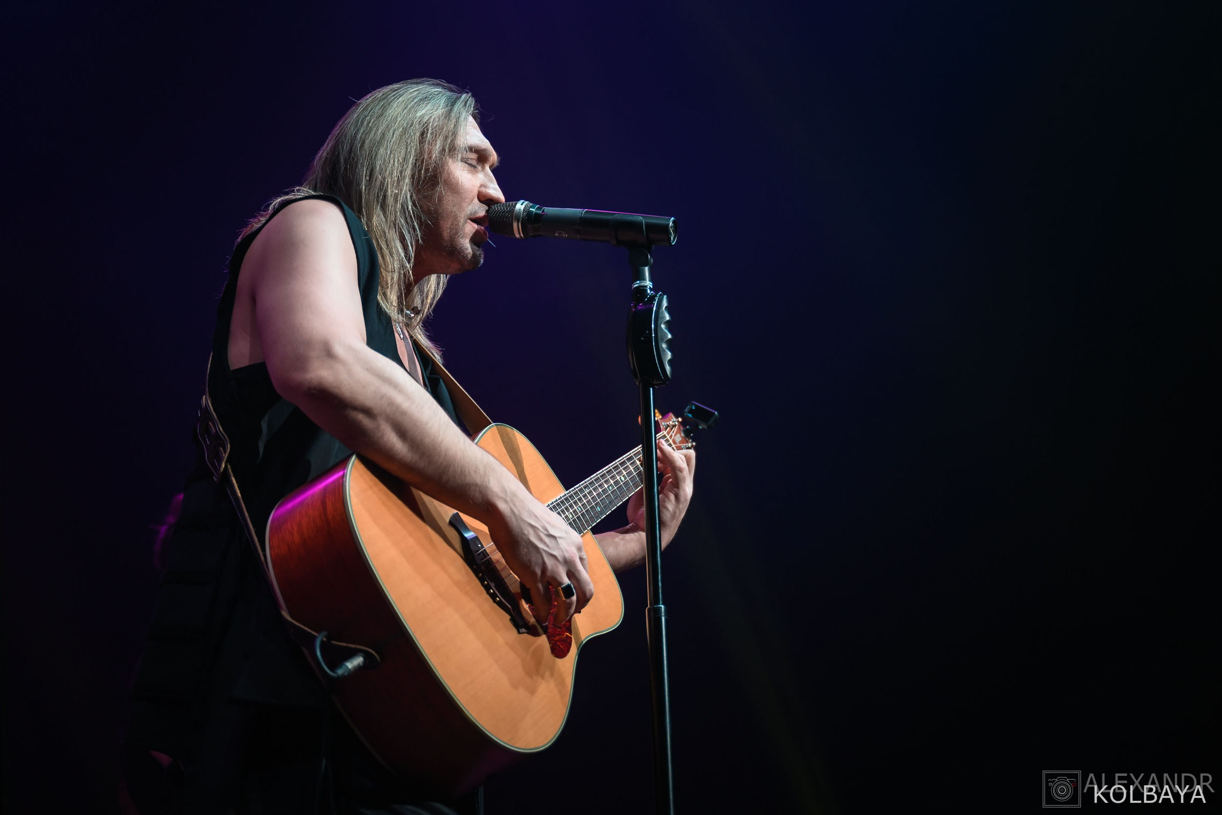 Фоторепортаж с Метал-Елки 2026. Концертный и театральный репортажный фотограф в Москве Александр Колбая