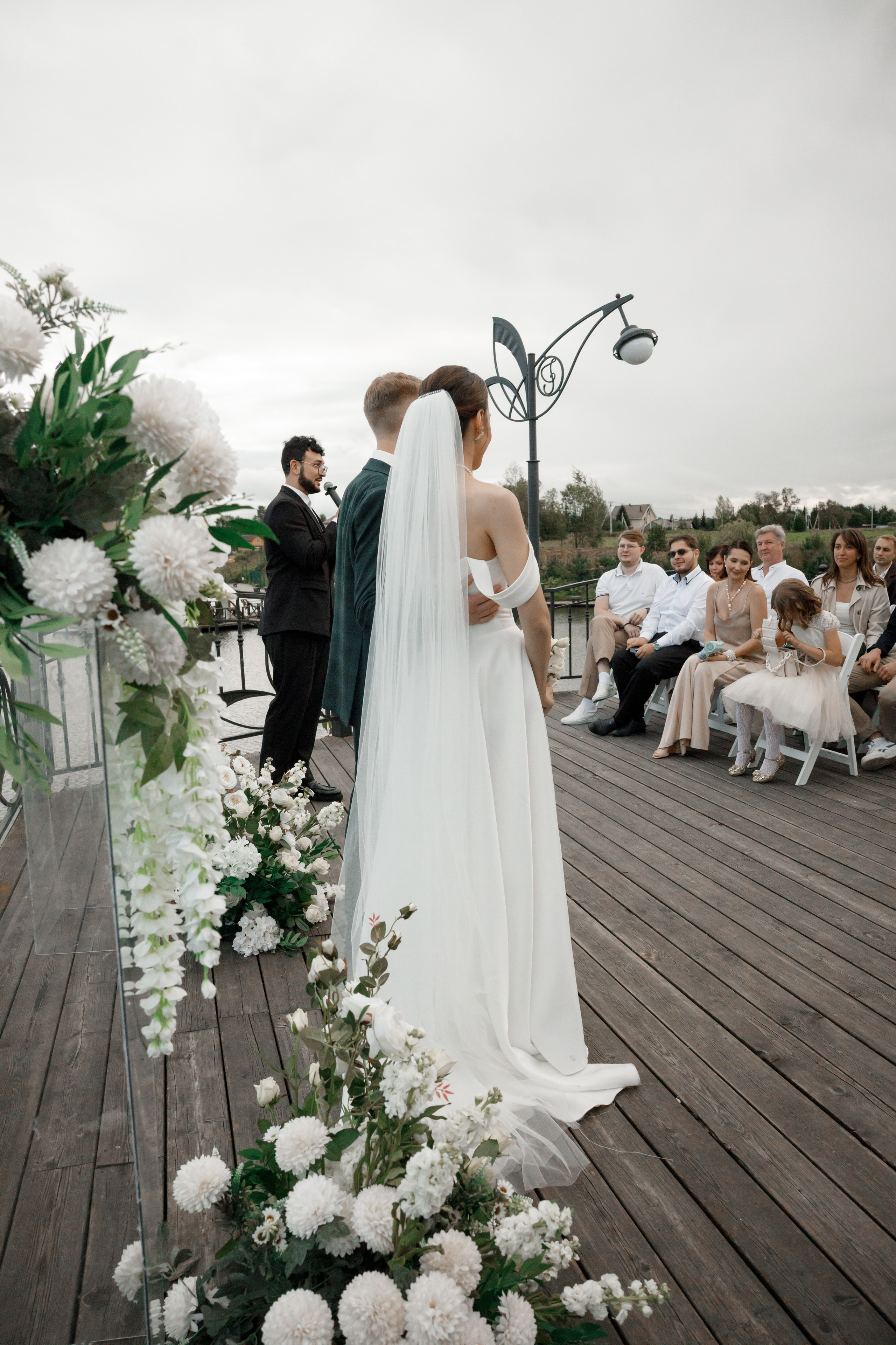 Регистрация в отеле Fish Point, ЗАГС Бутово, прогулка в Остафьево. Свадебный и репортажный фотограф (Москва, Королев и другие)