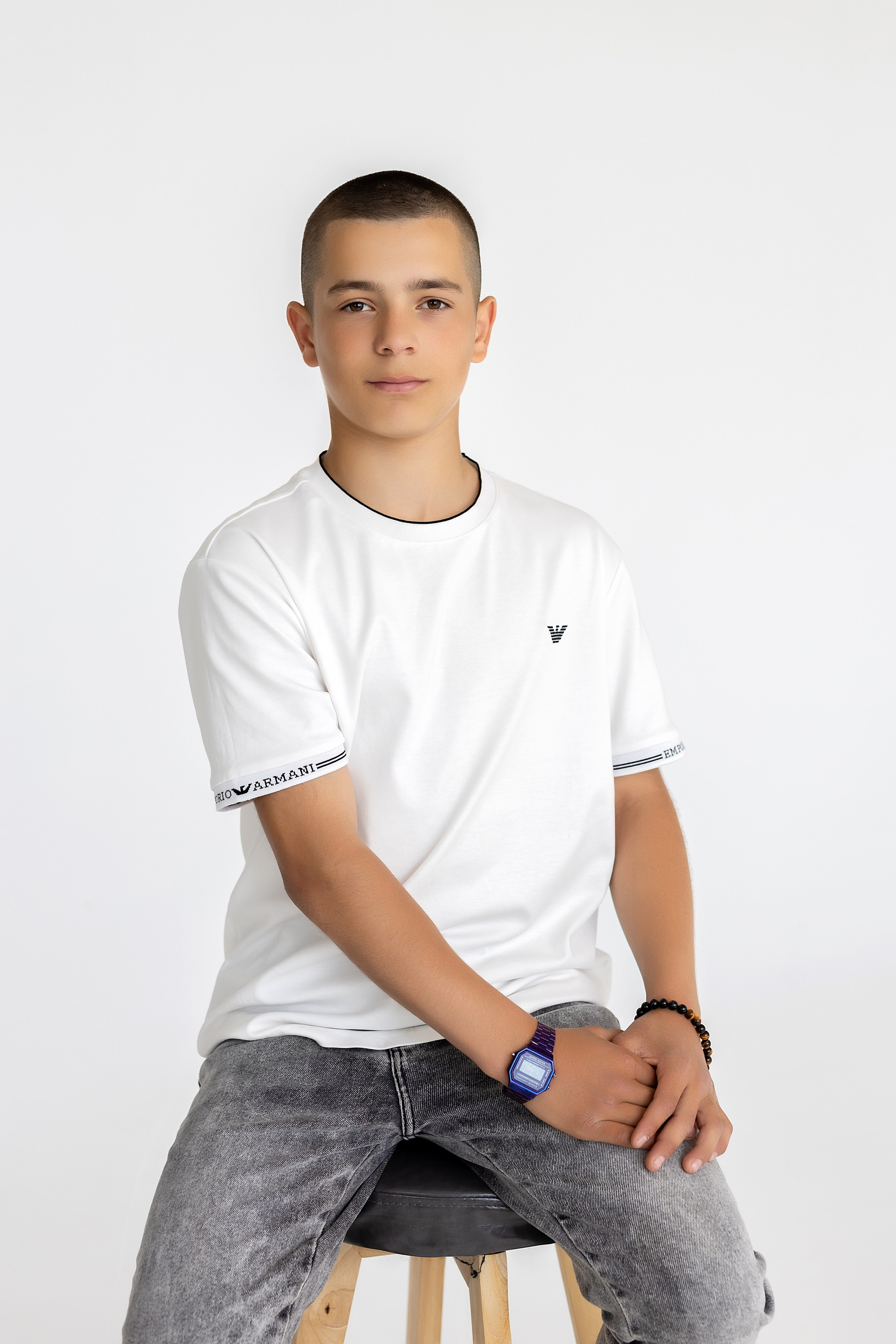 Школа 11, 9-г класс. Артём. Стильный выпускной альбом Владивосток фотограф Вероника Мигачева