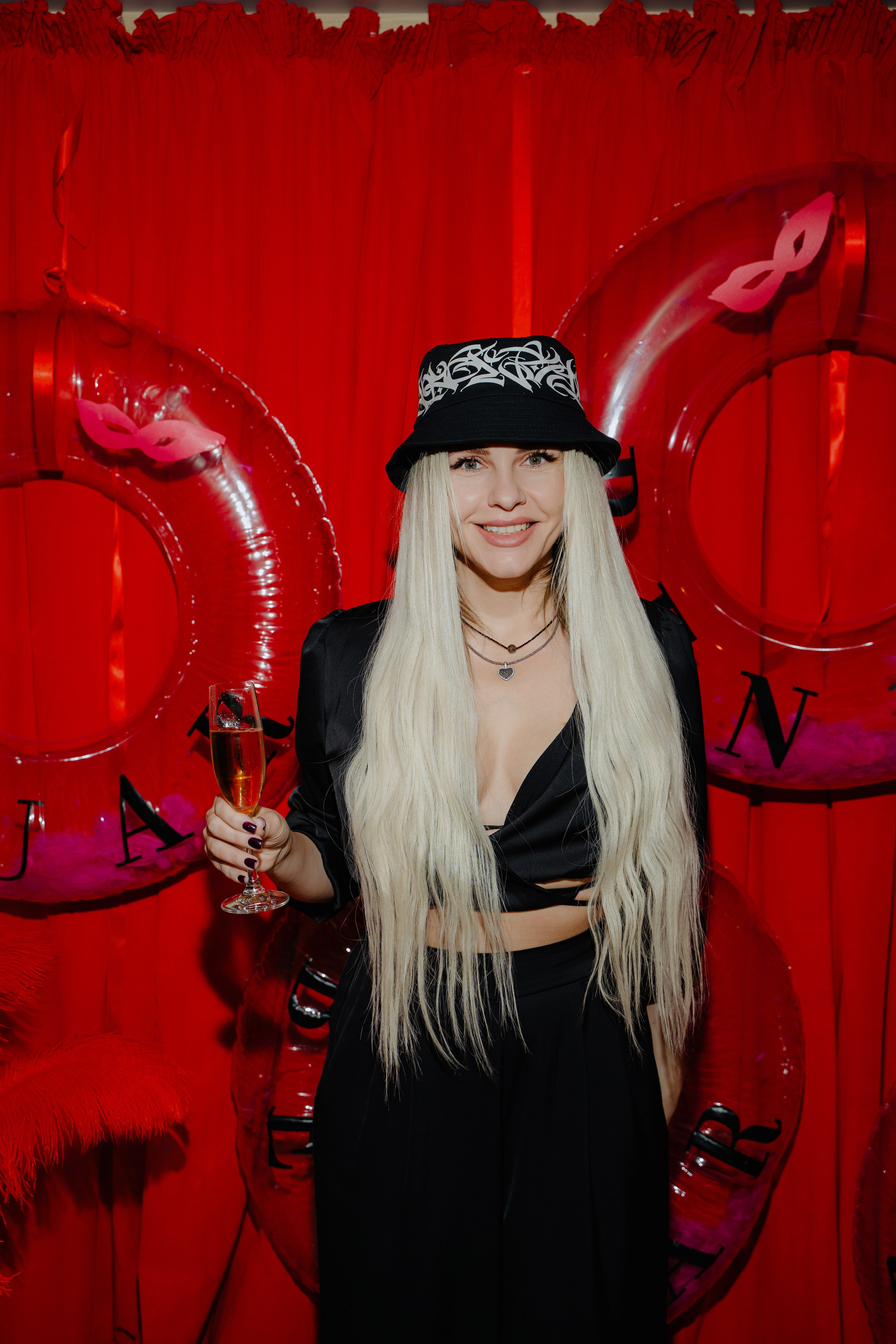 12 февраля (BENUAR Pool Party). BENUAR Restaurant