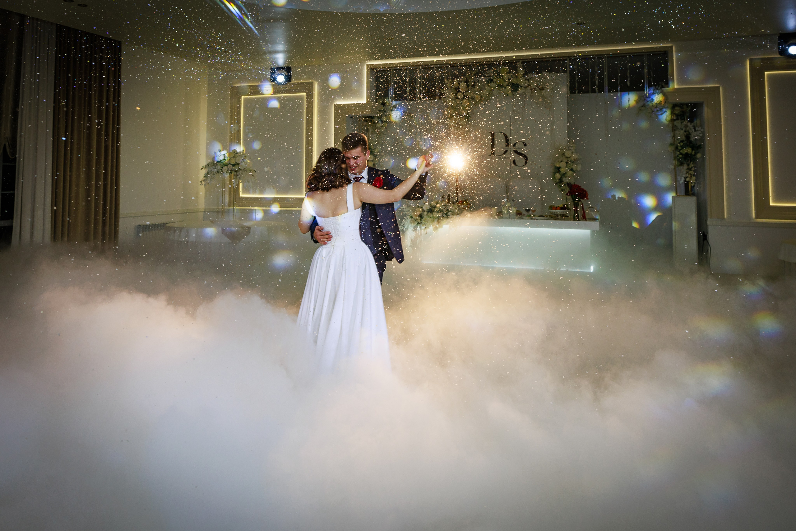 Данил и Сабина банкетный зал Beyaz Hall. Фотограф и видеограф в Крыму и Севастополе