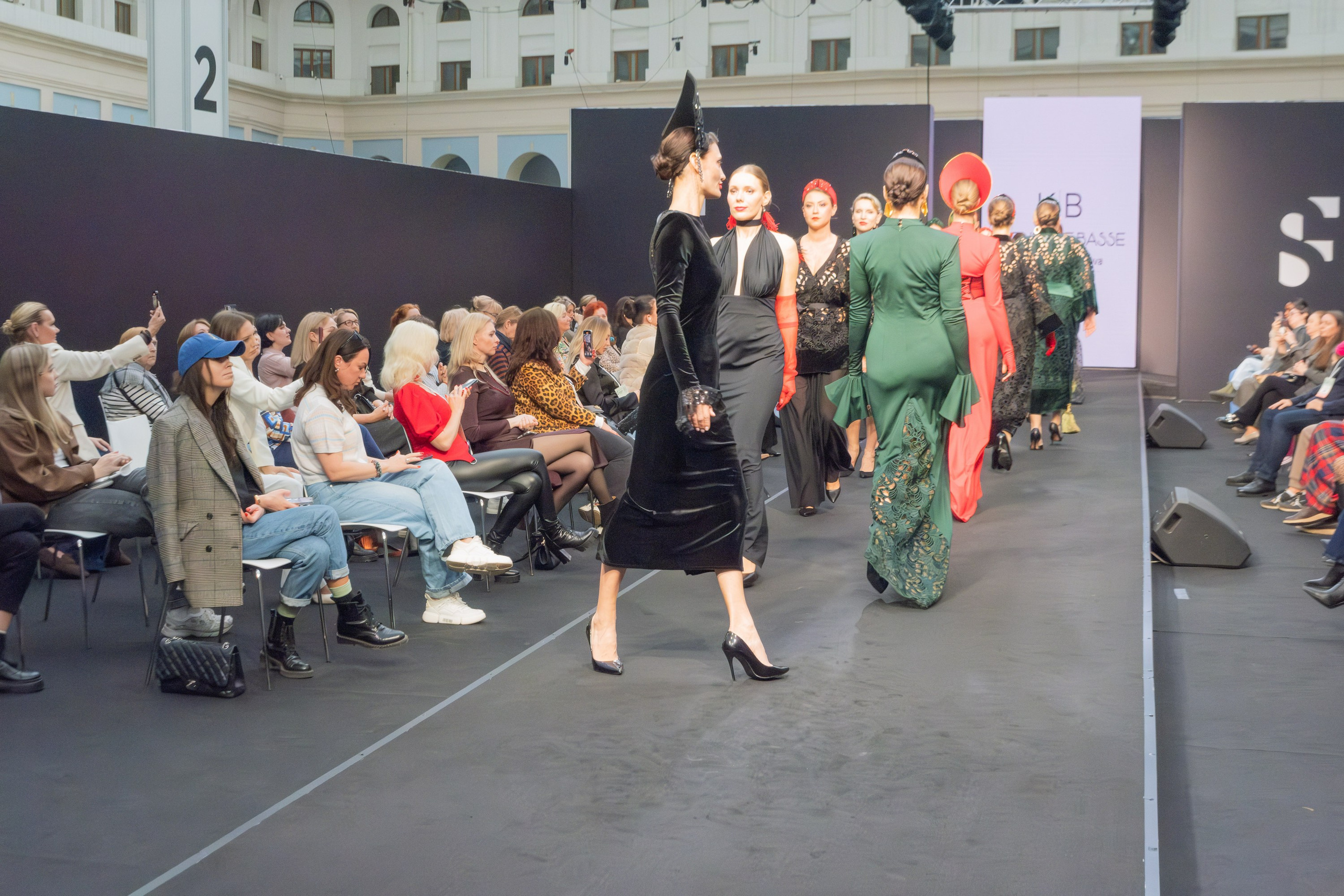 FASION STYLE 2025 ВЕСНА. Фёдор Карпов — профессиональный фотограф, работаю в Москве и области